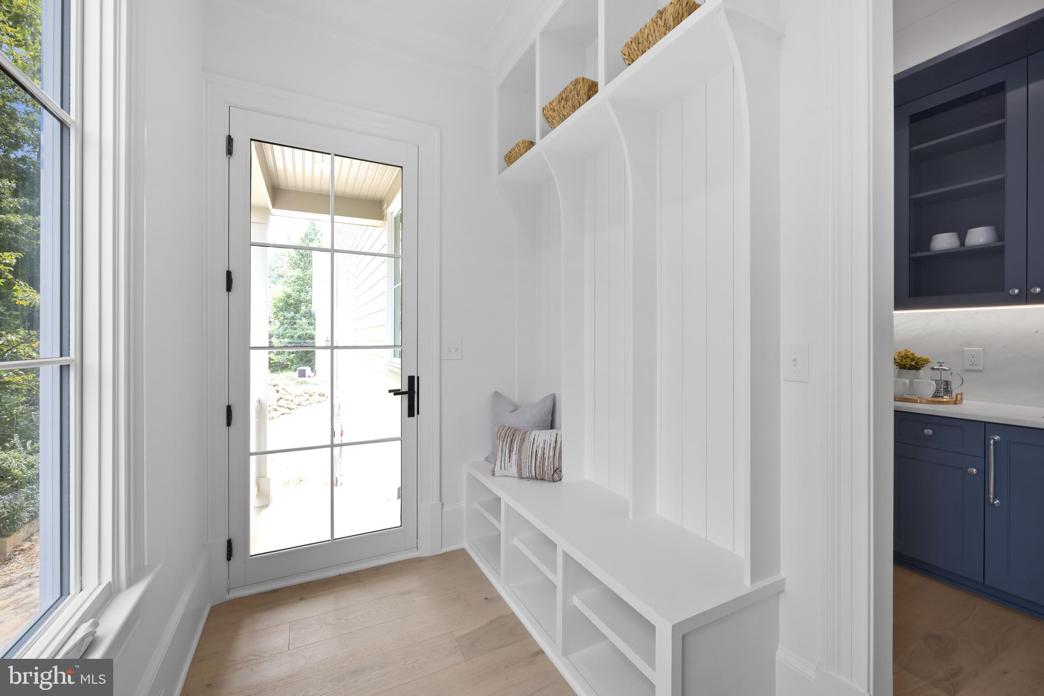 BEVERLY HILLS - Residential