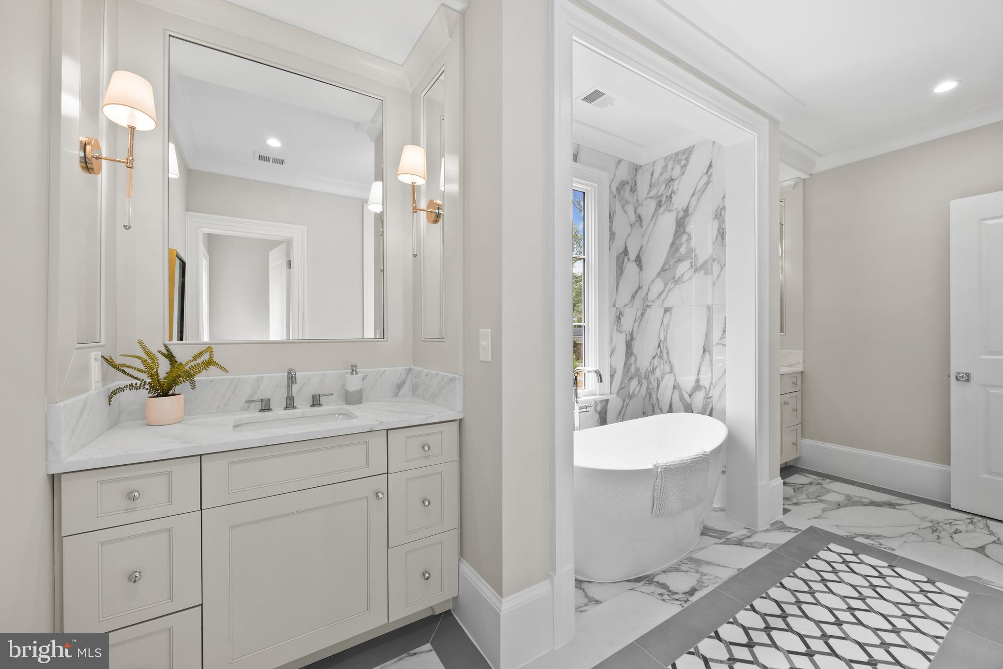 BEVERLY HILLS - Residential