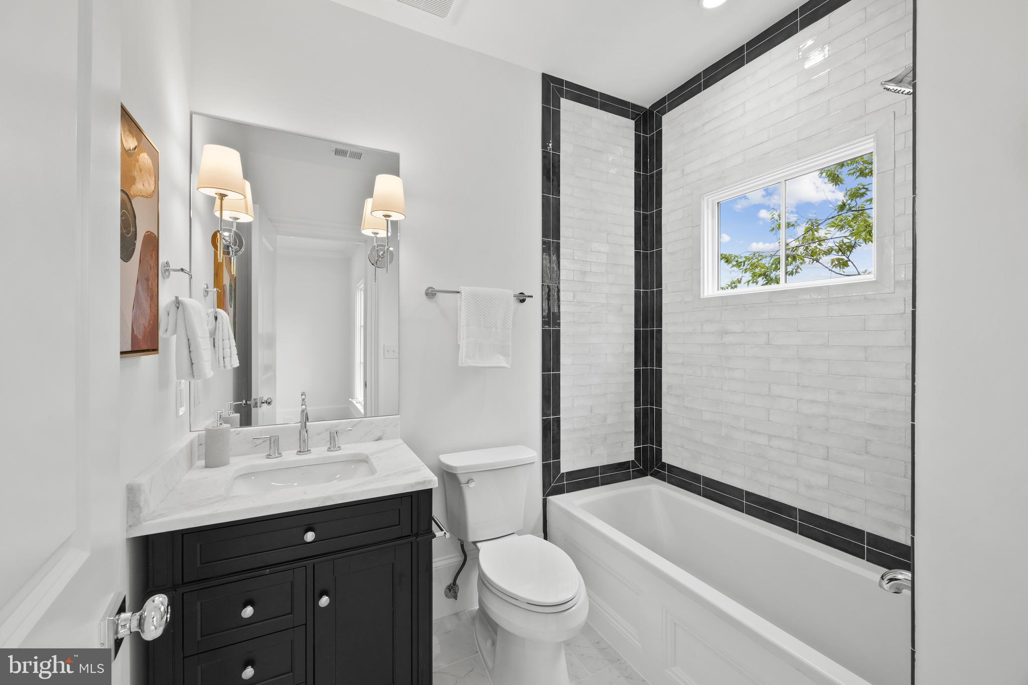 BEVERLY HILLS - Residential