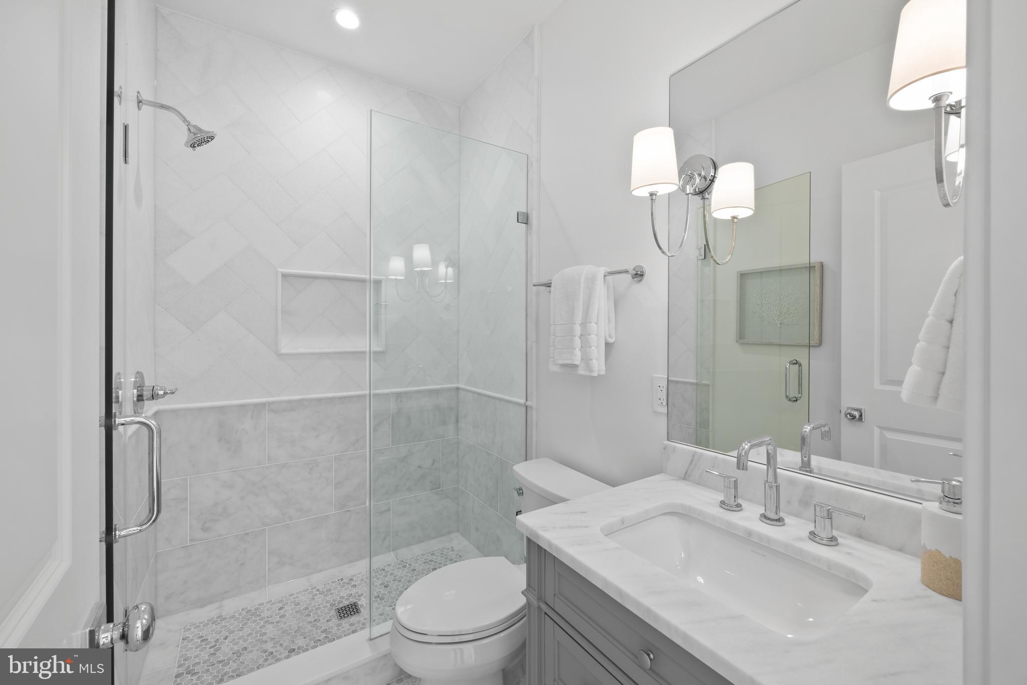 BEVERLY HILLS - Residential