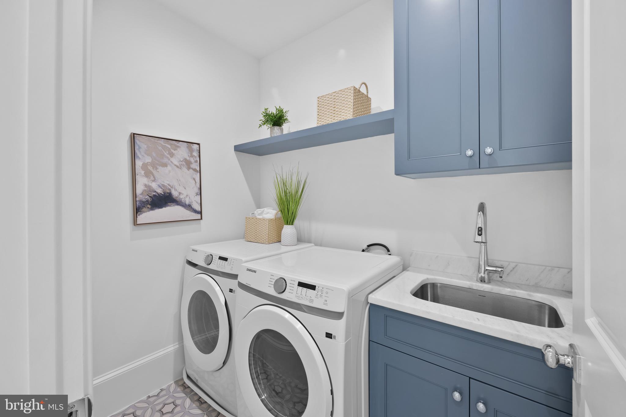 BEVERLY HILLS - Residential