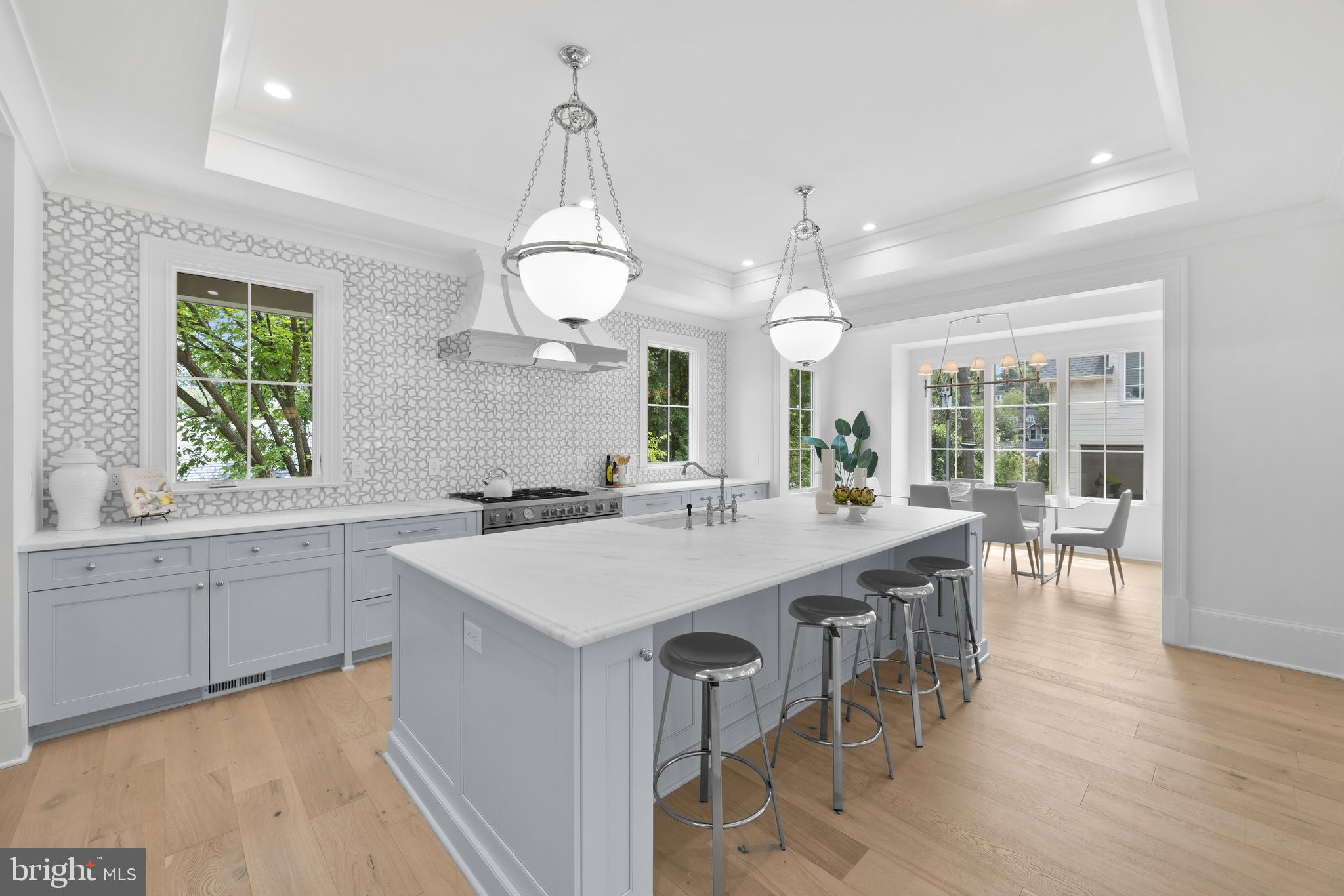 BEVERLY HILLS - Residential