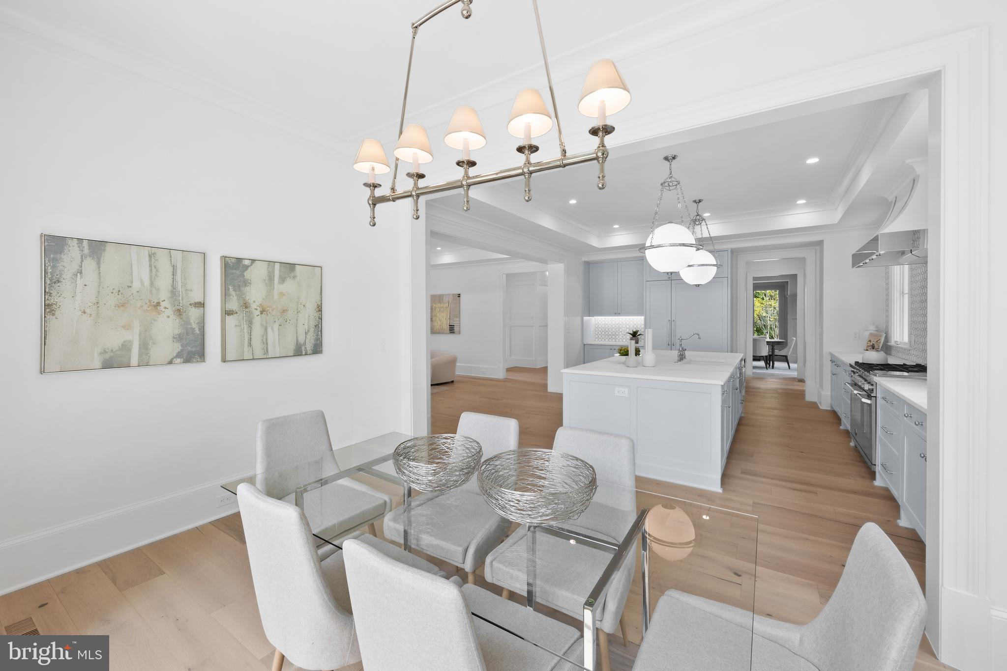 BEVERLY HILLS - Residential