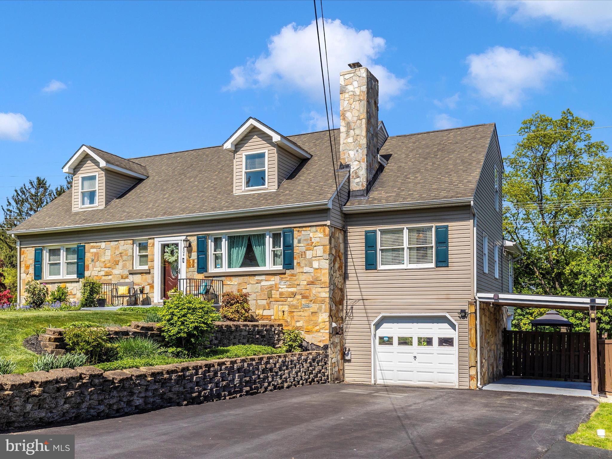 804 N WARFIELD