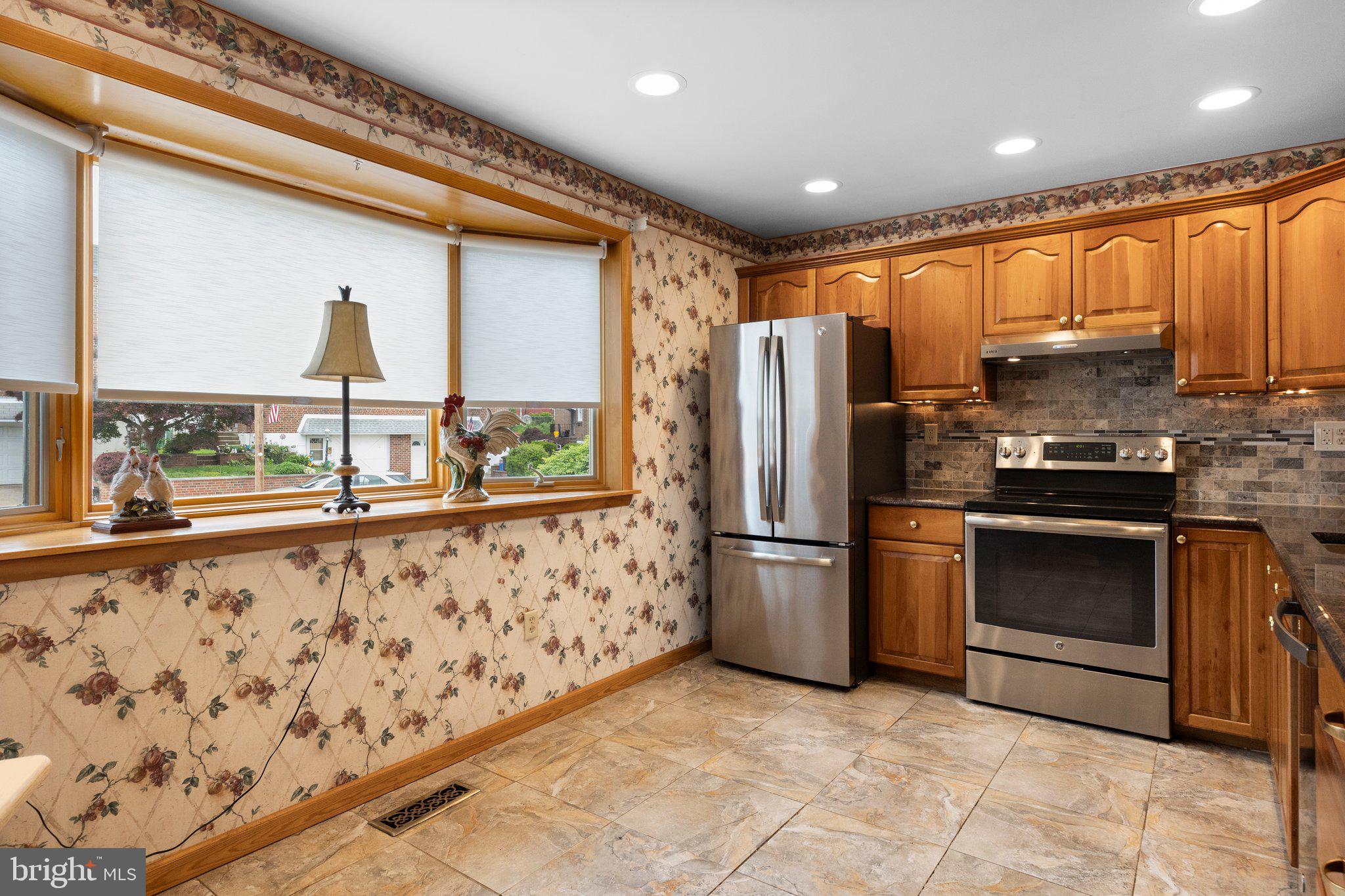 ROXBOROUGH - Residential