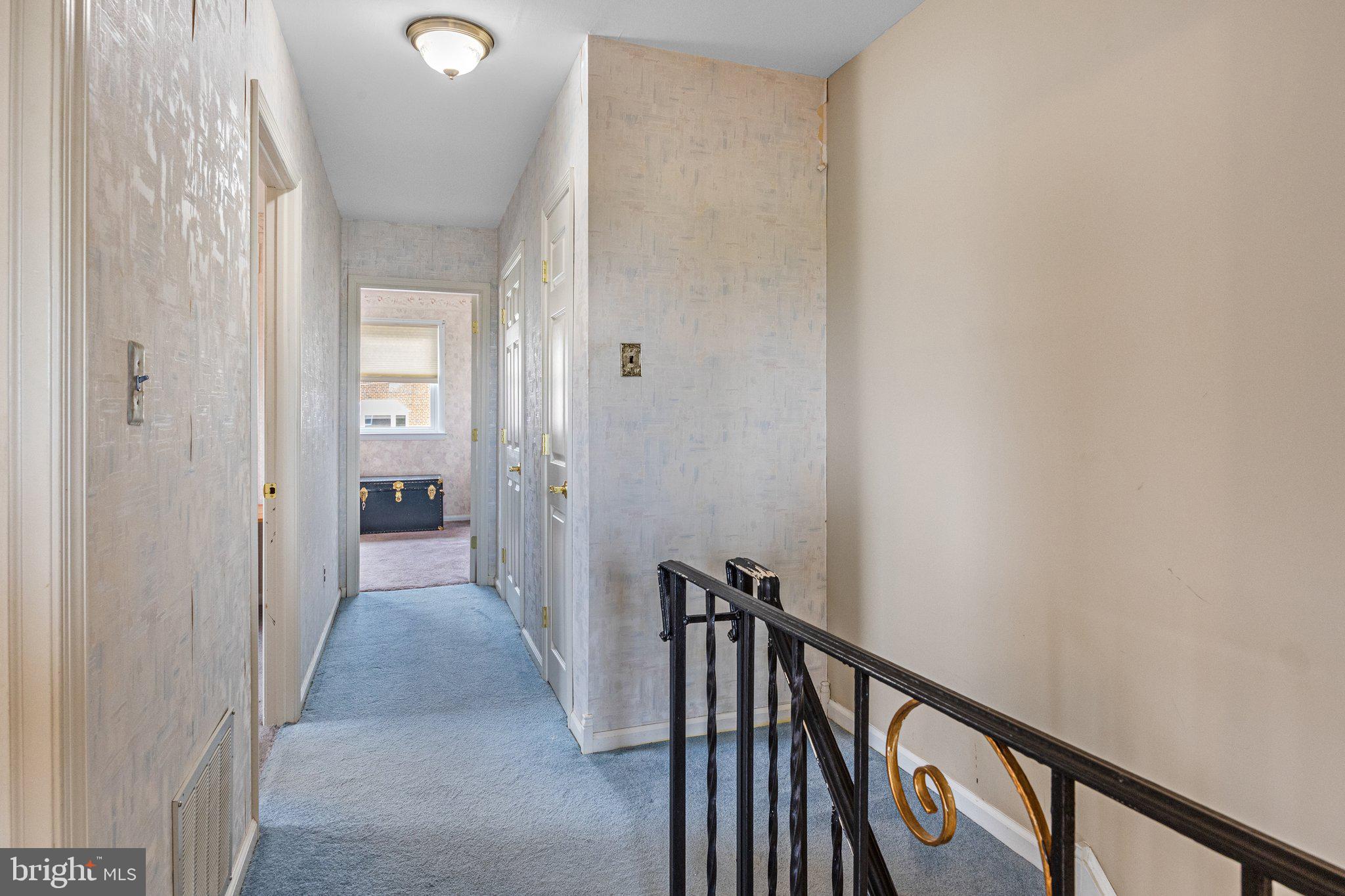 ROXBOROUGH - Residential