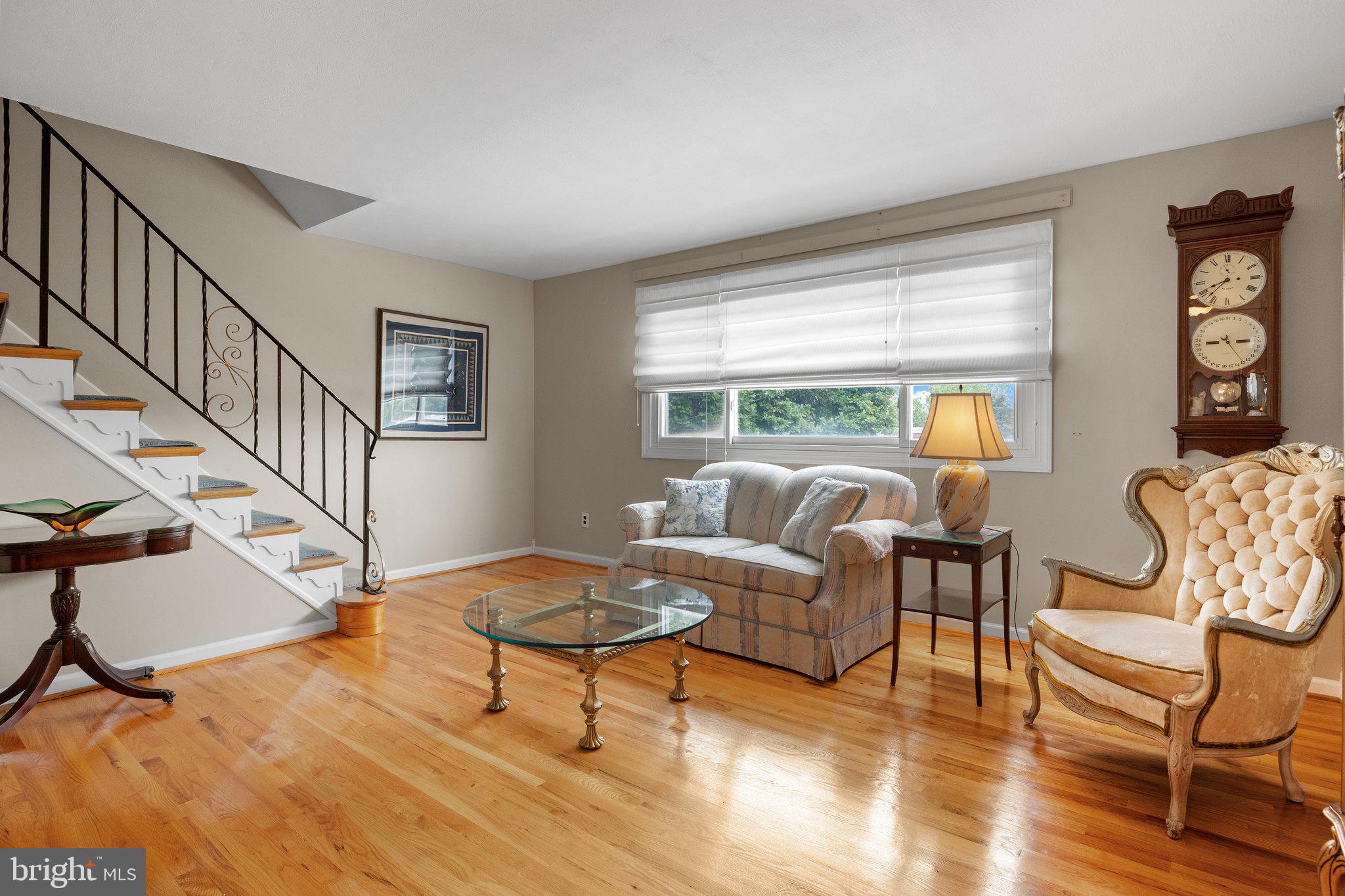 ROXBOROUGH - Residential