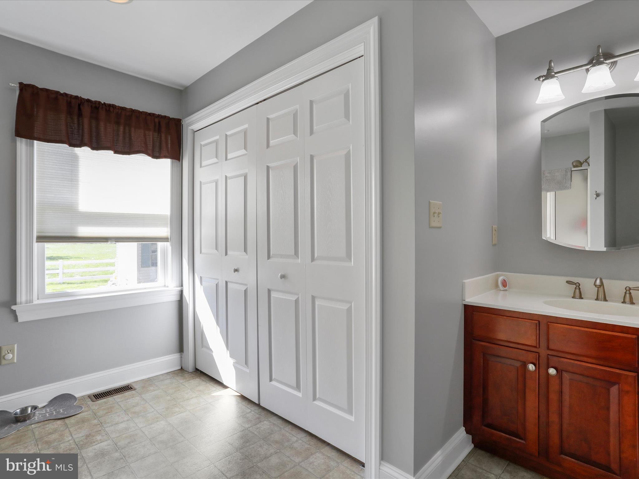 SHADOW CREEK MEADOWS - Residential