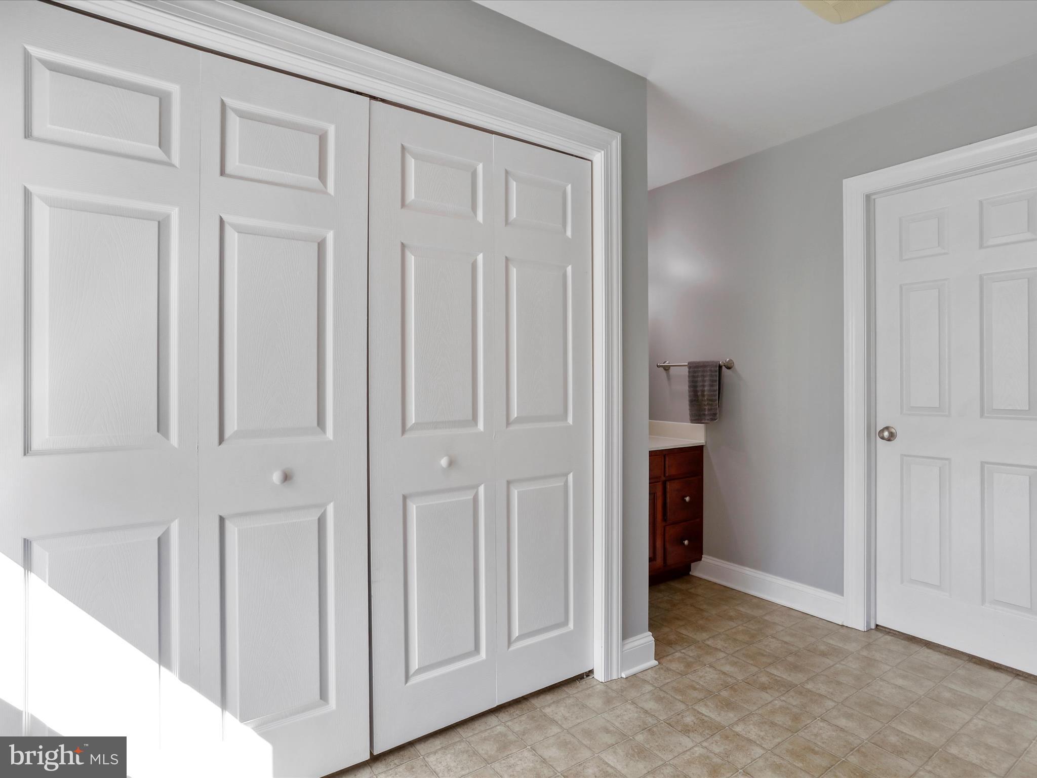 SHADOW CREEK MEADOWS - Residential