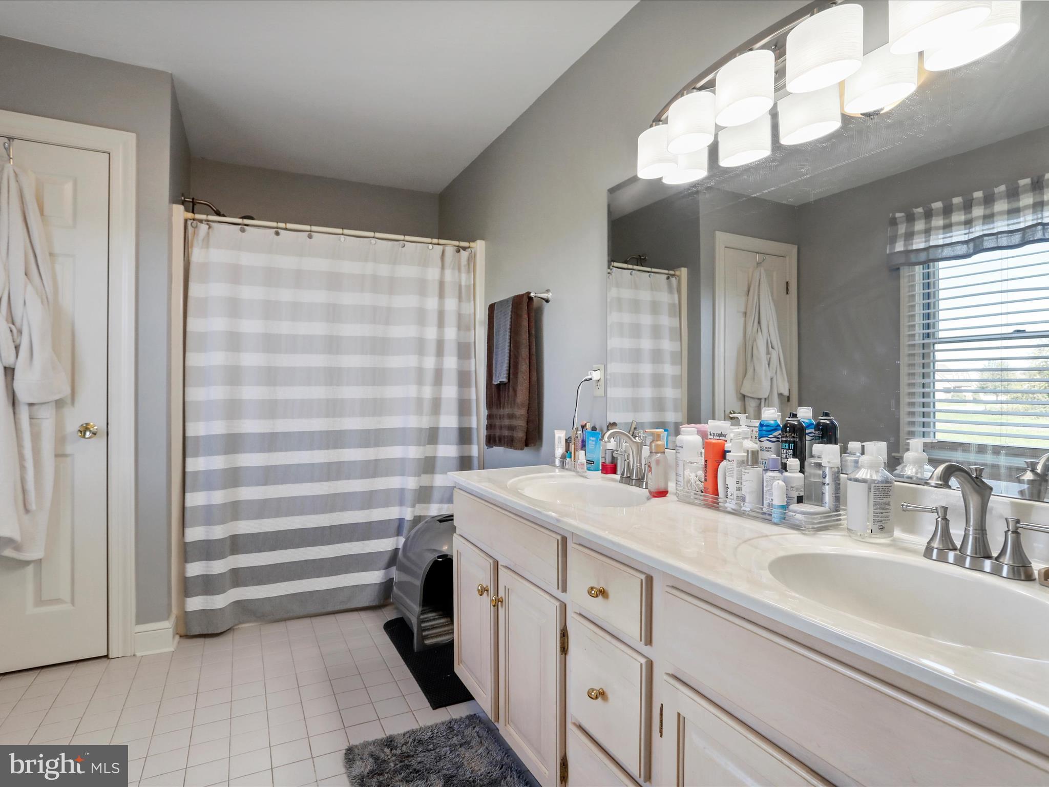 SHADOW CREEK MEADOWS - Residential