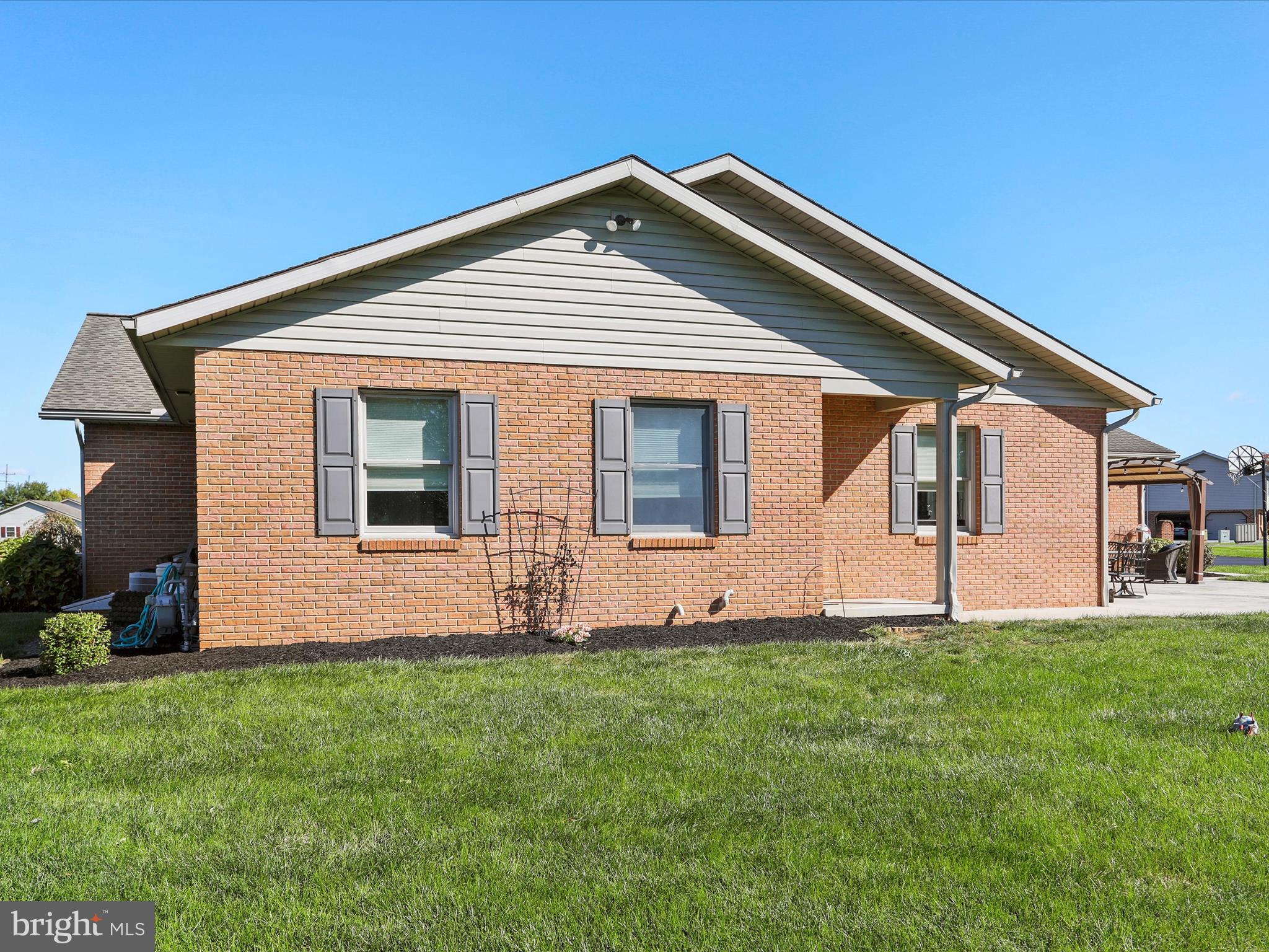 SHADOW CREEK MEADOWS - Residential