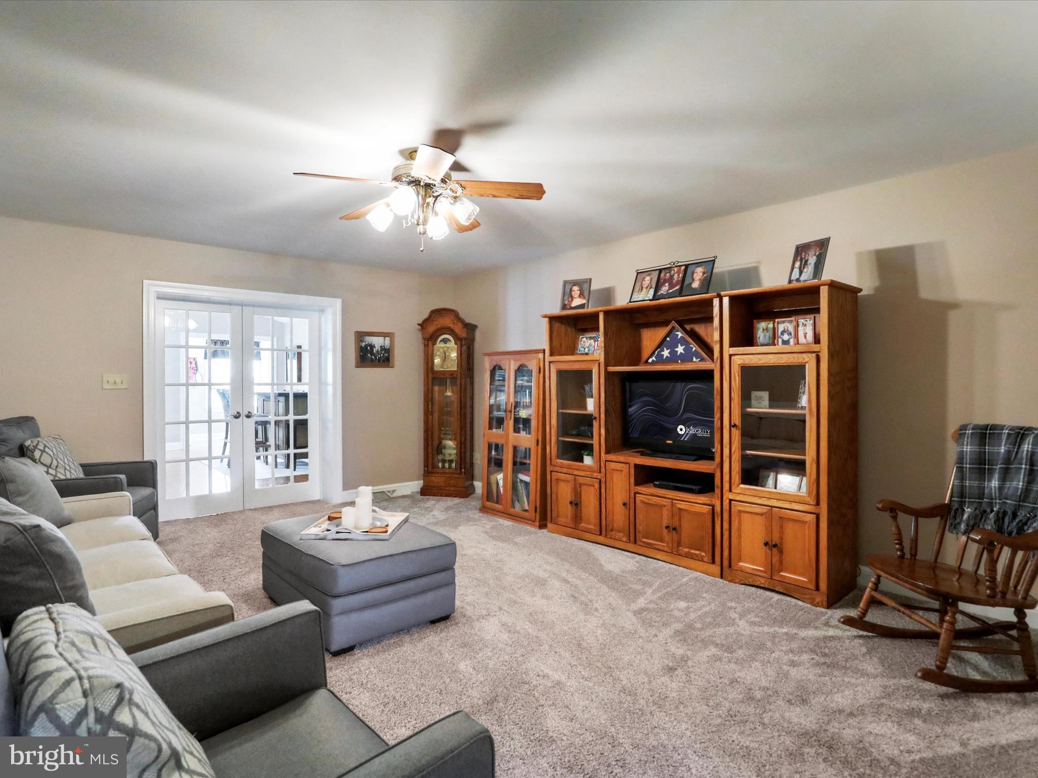 SHADOW CREEK MEADOWS - Residential