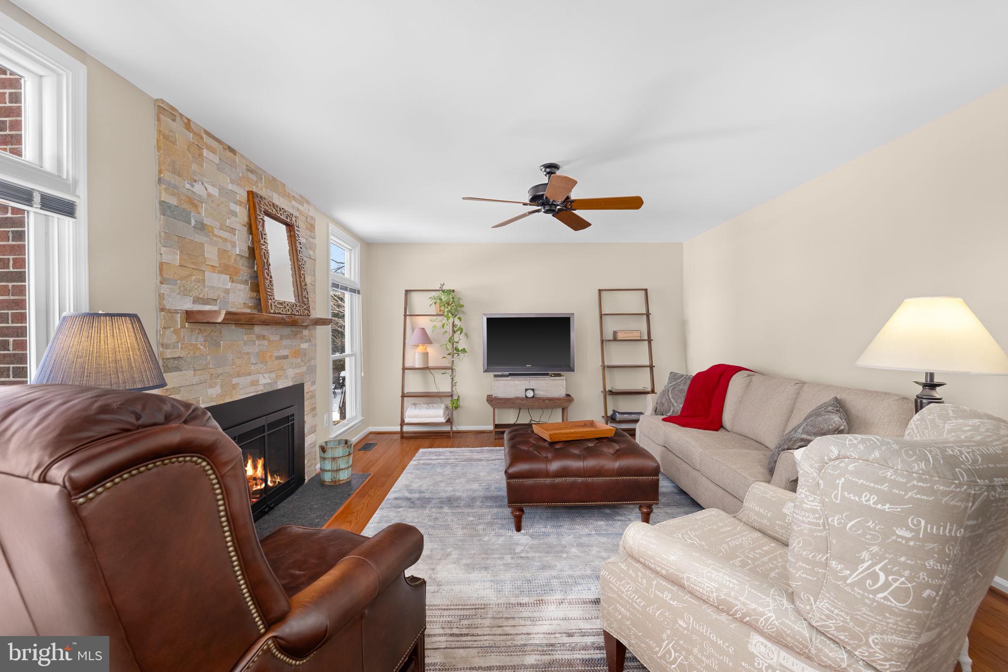 SOUTH RUN OAKS - Residential