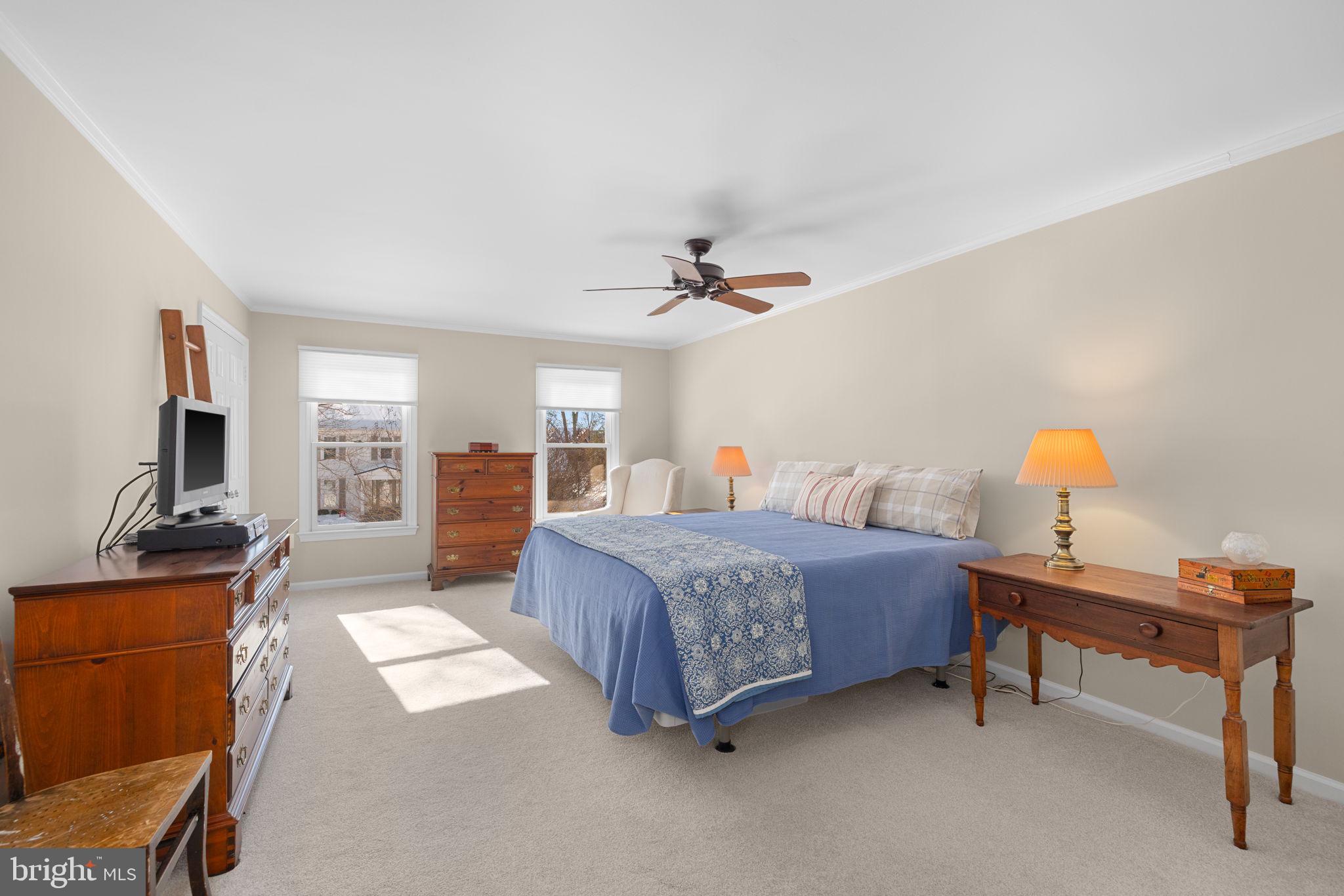 SOUTH RUN OAKS - Residential