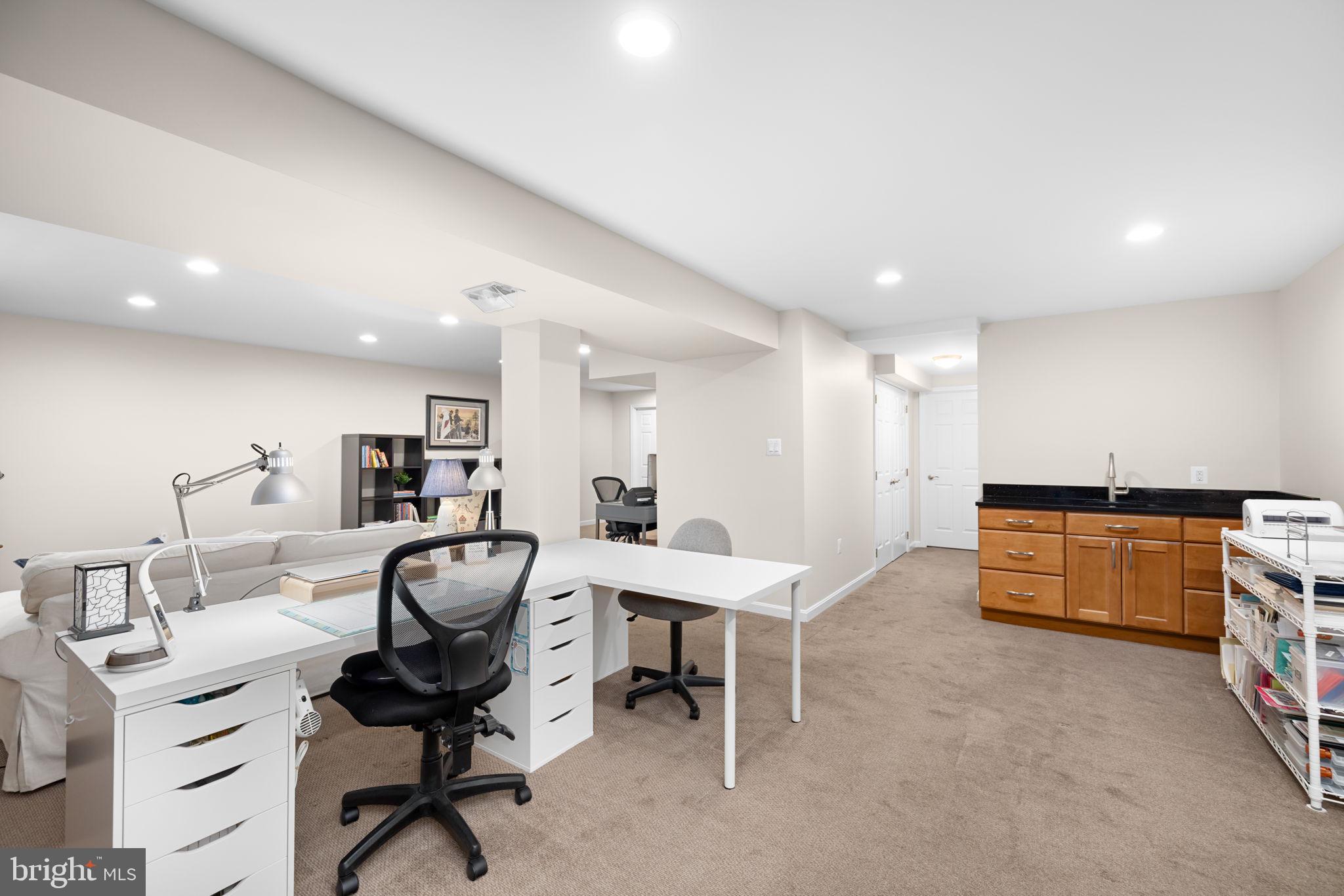 SOUTH RUN OAKS - Residential