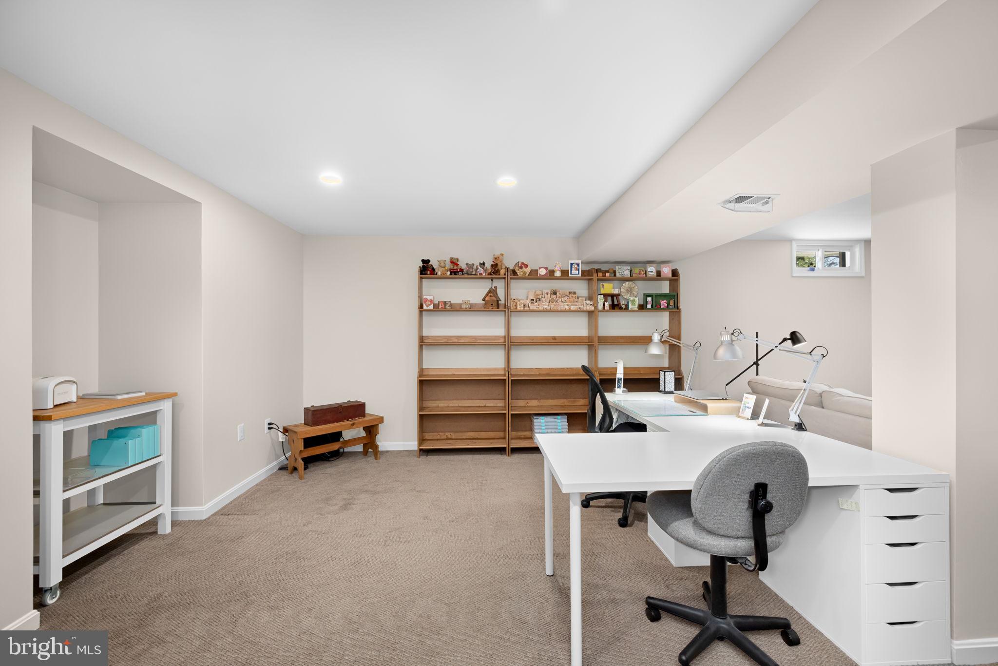 SOUTH RUN OAKS - Residential