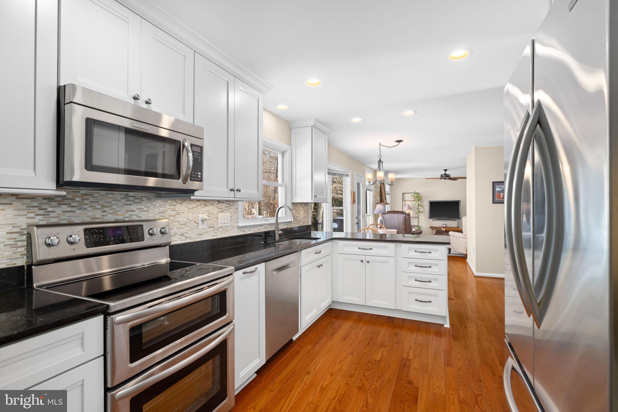 SOUTH RUN OAKS - Residential