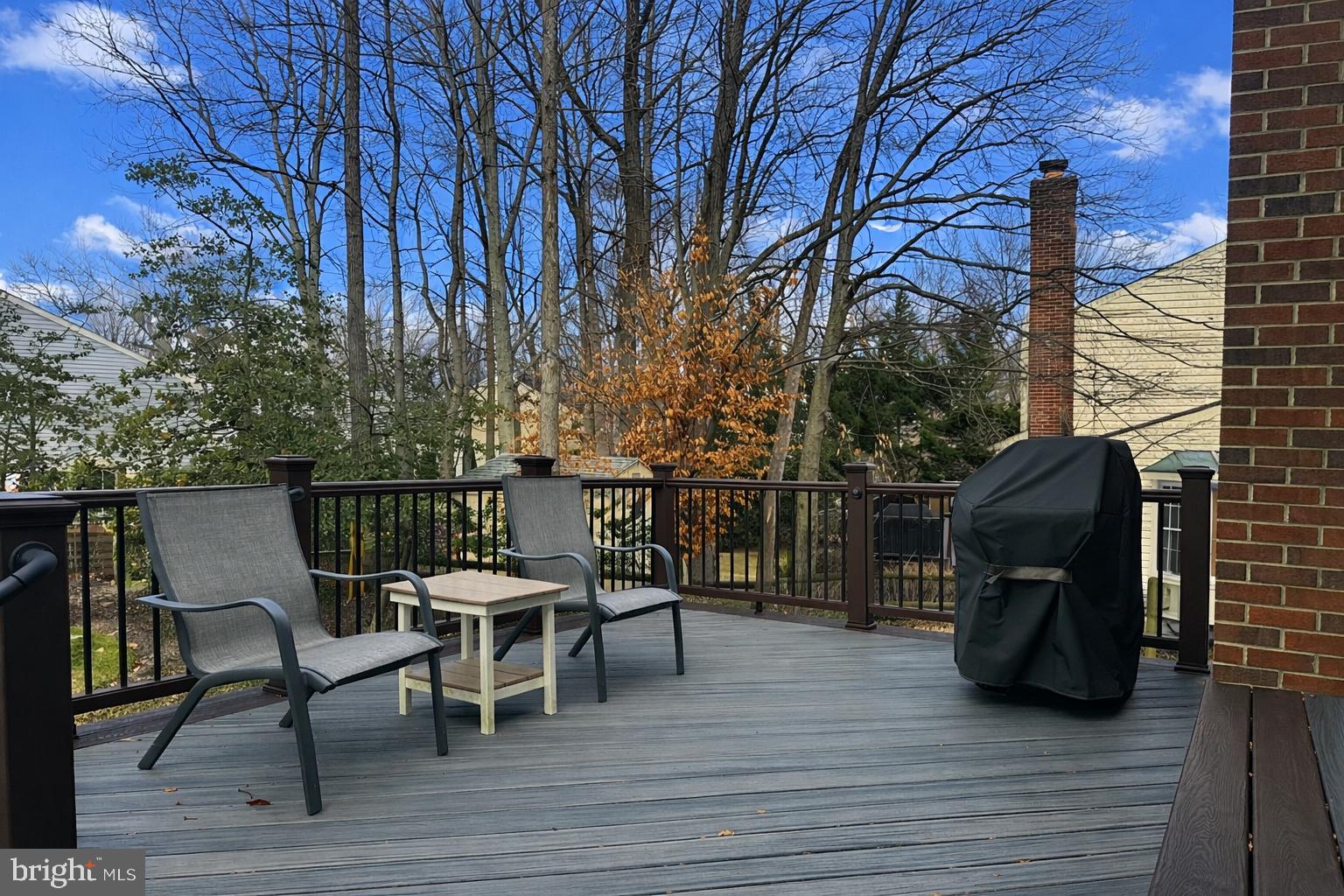 SOUTH RUN OAKS - Residential