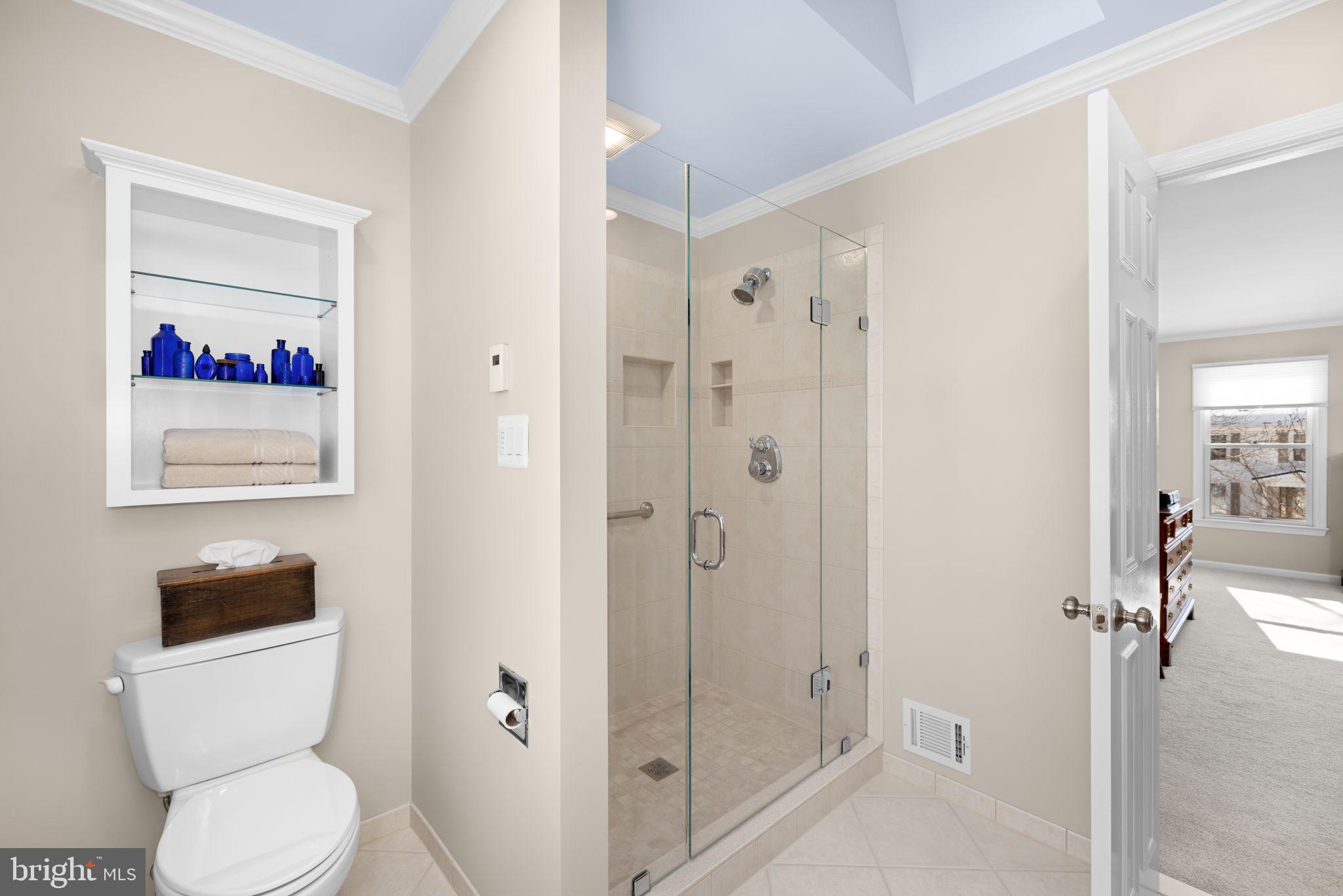 SOUTH RUN OAKS - Residential