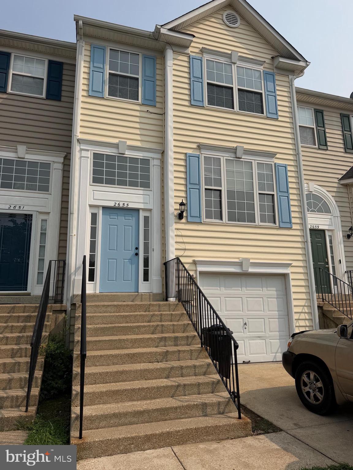 2655 AVON PLACE