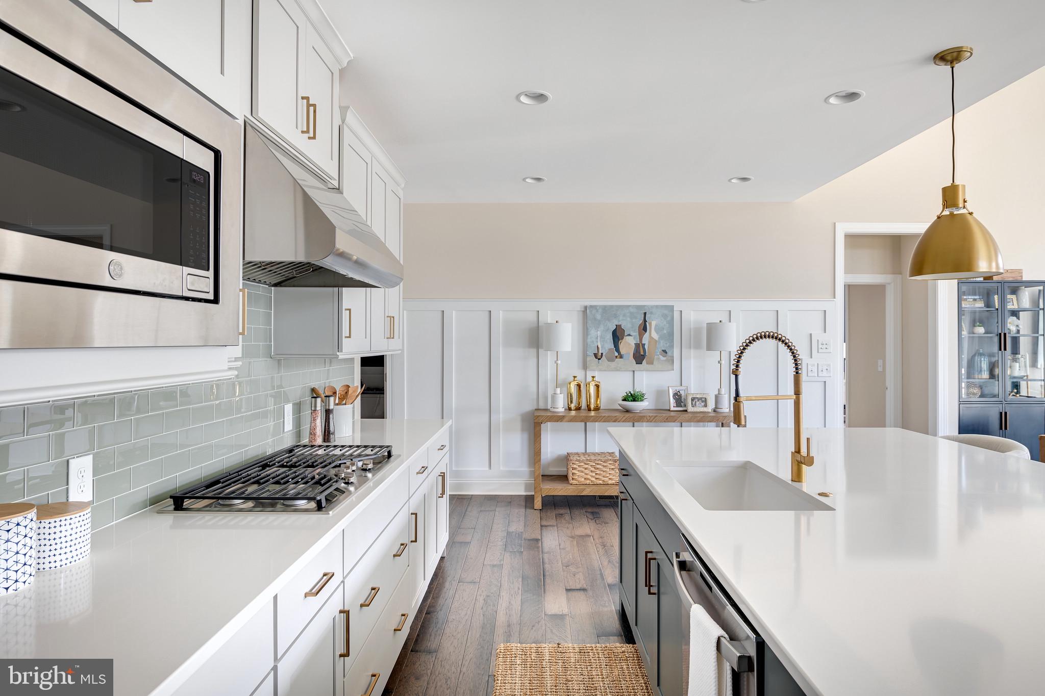 BRENTWOOD - Residential