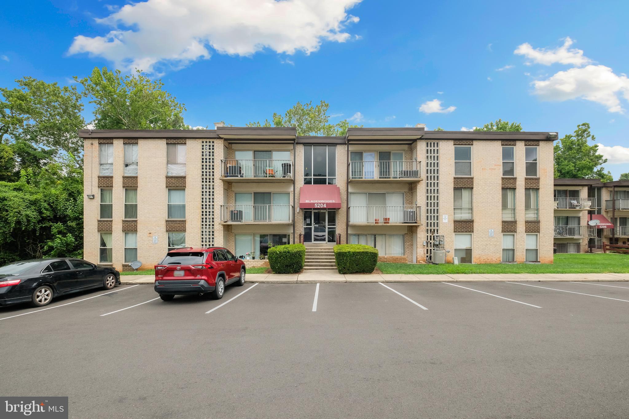 BLADENWOODS - Residential