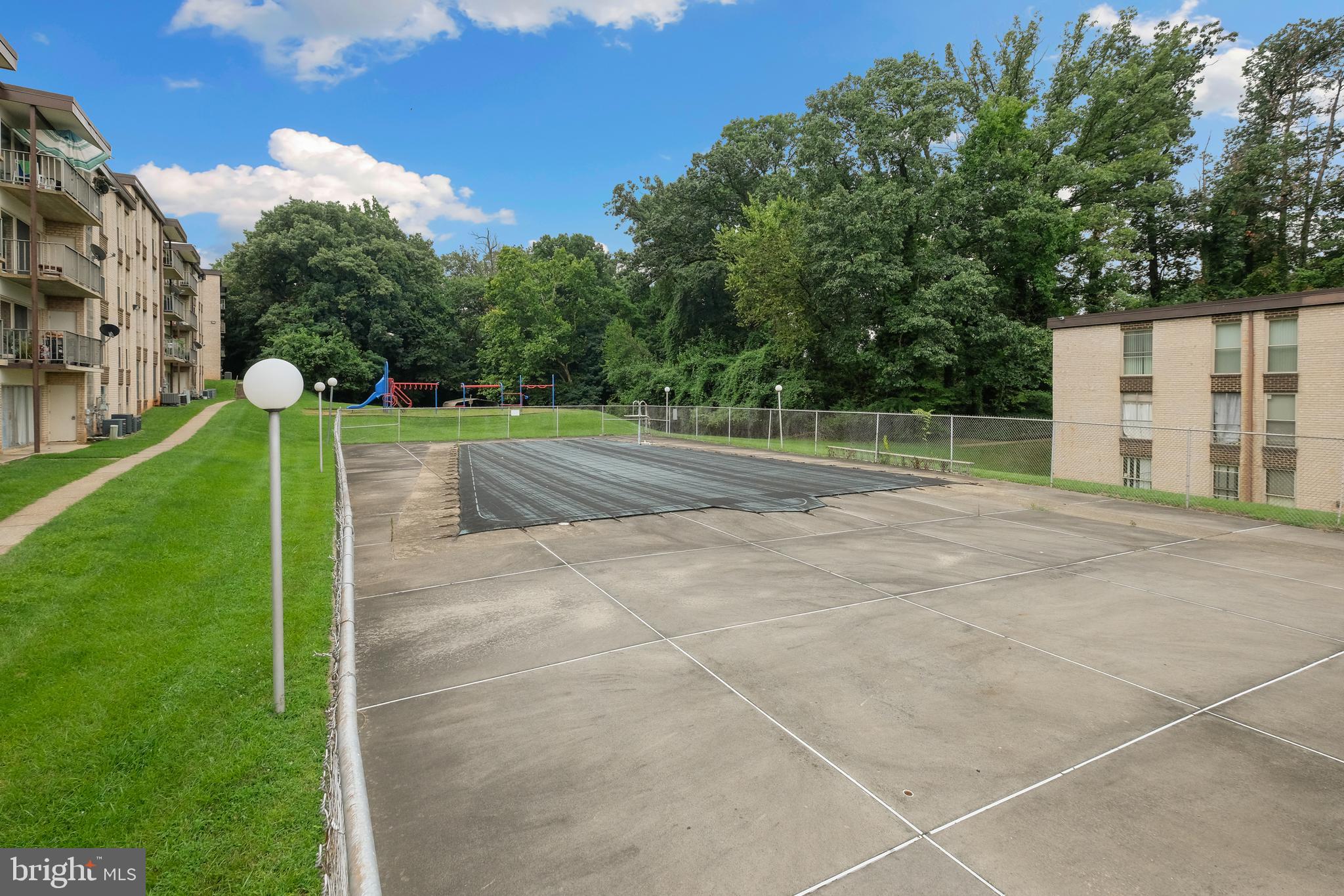 BLADENWOODS - Residential