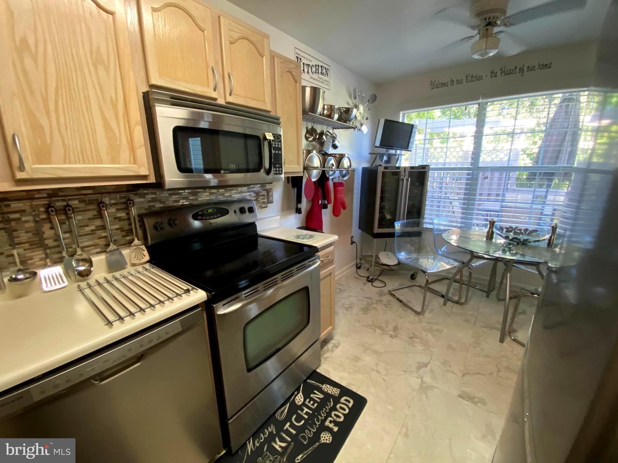 KINGS POINT - Residential