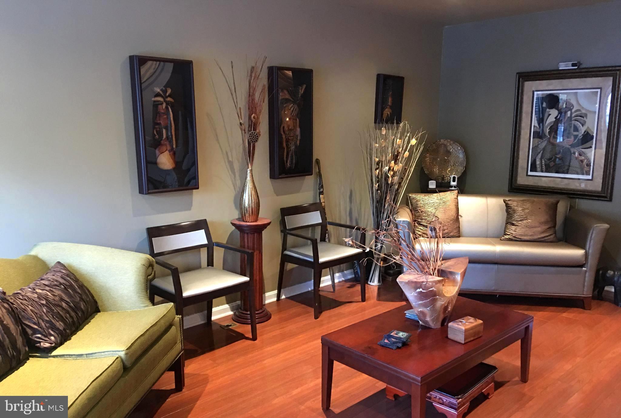 KINGS POINT - Residential