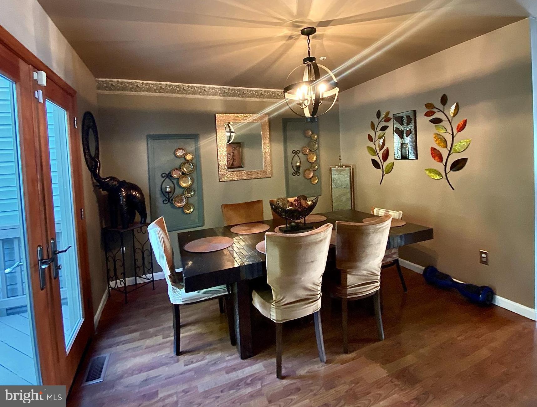 KINGS POINT - Residential