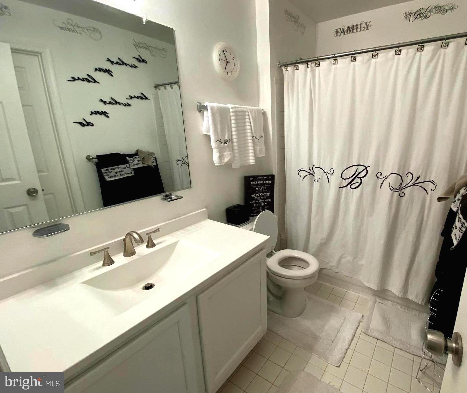 KINGS POINT - Residential