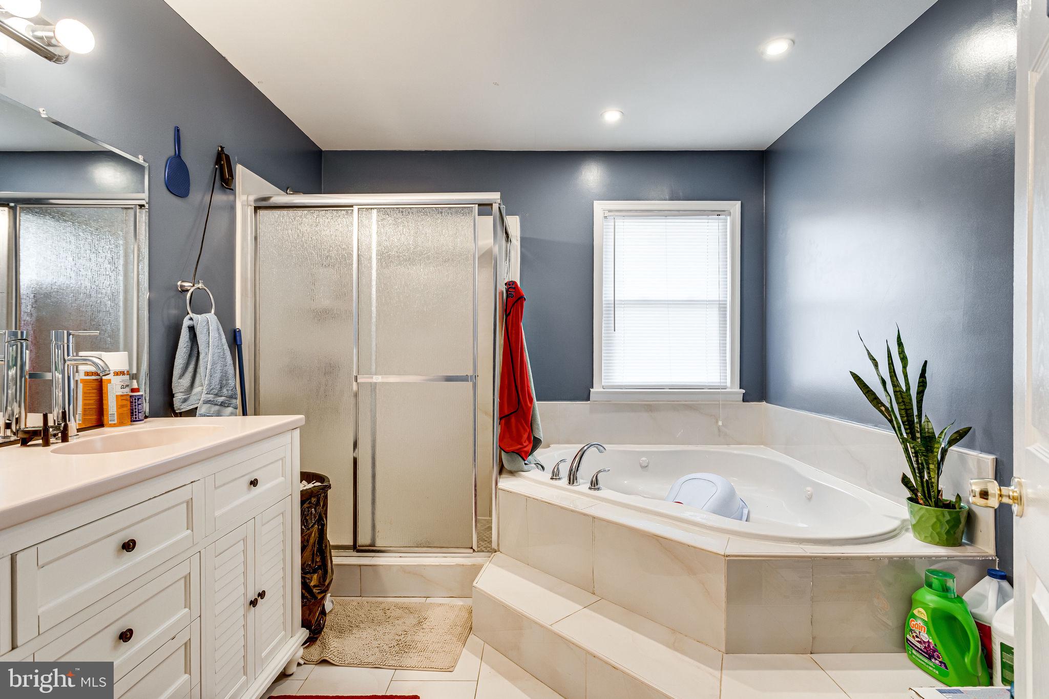 HYNESBORO PARK - Residential