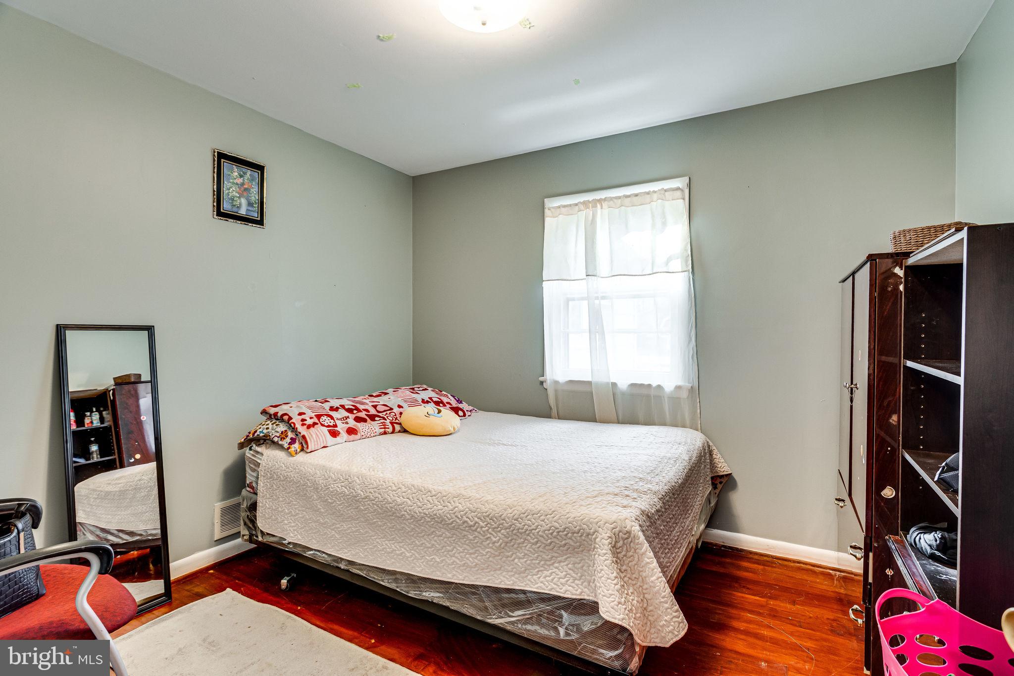 HYNESBORO PARK - Residential