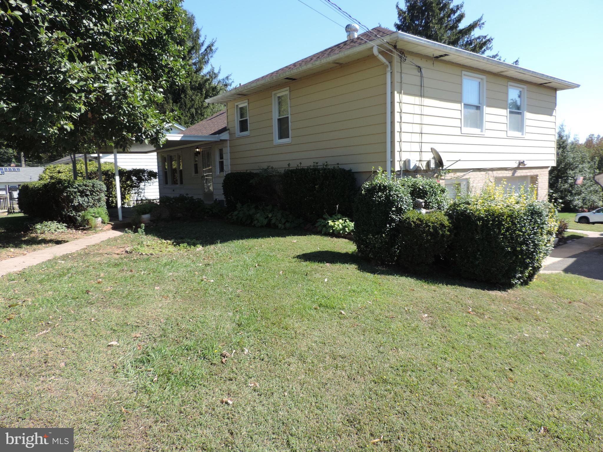 408 CLOVER STREET