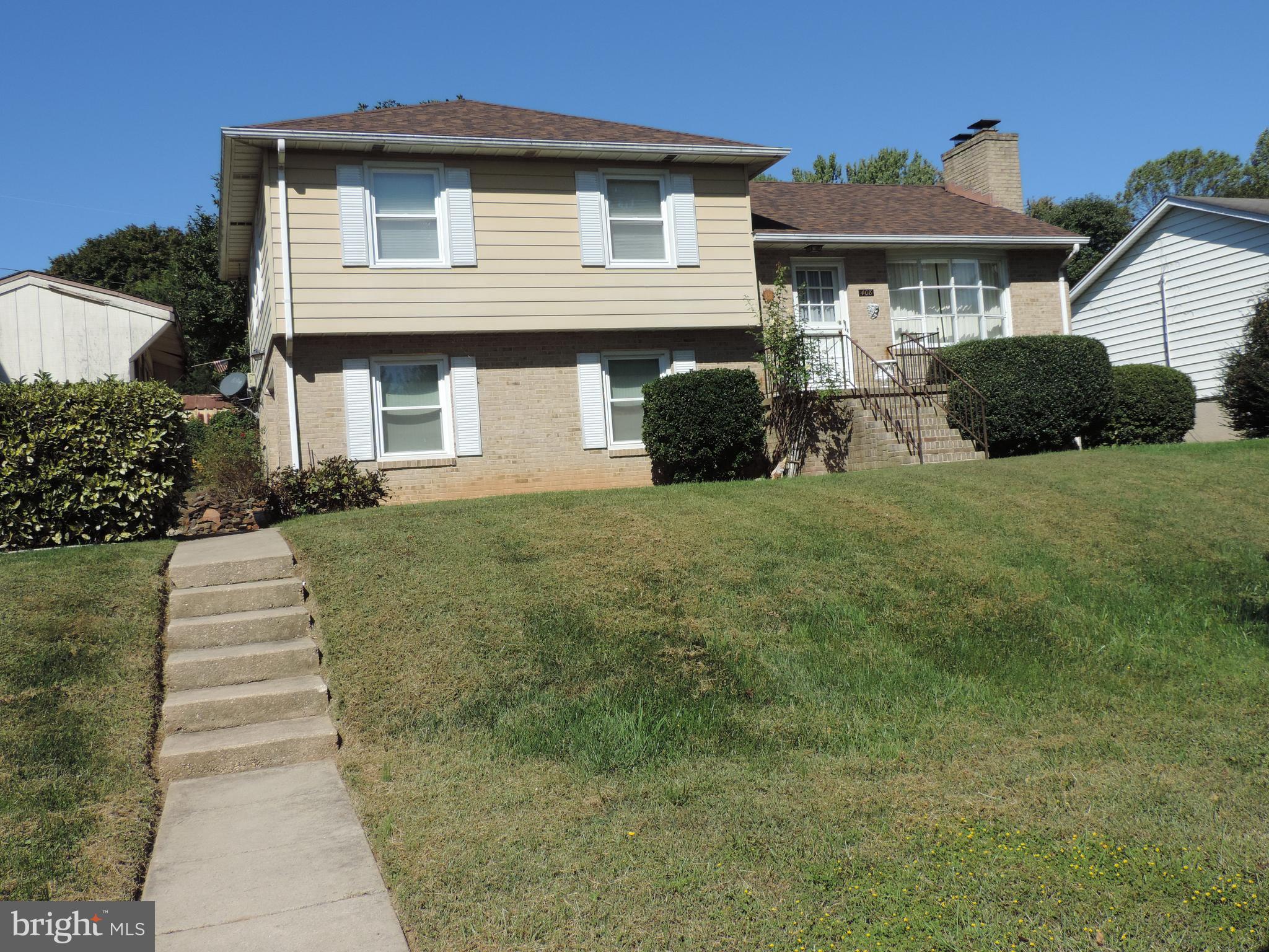 408 CLOVER STREET