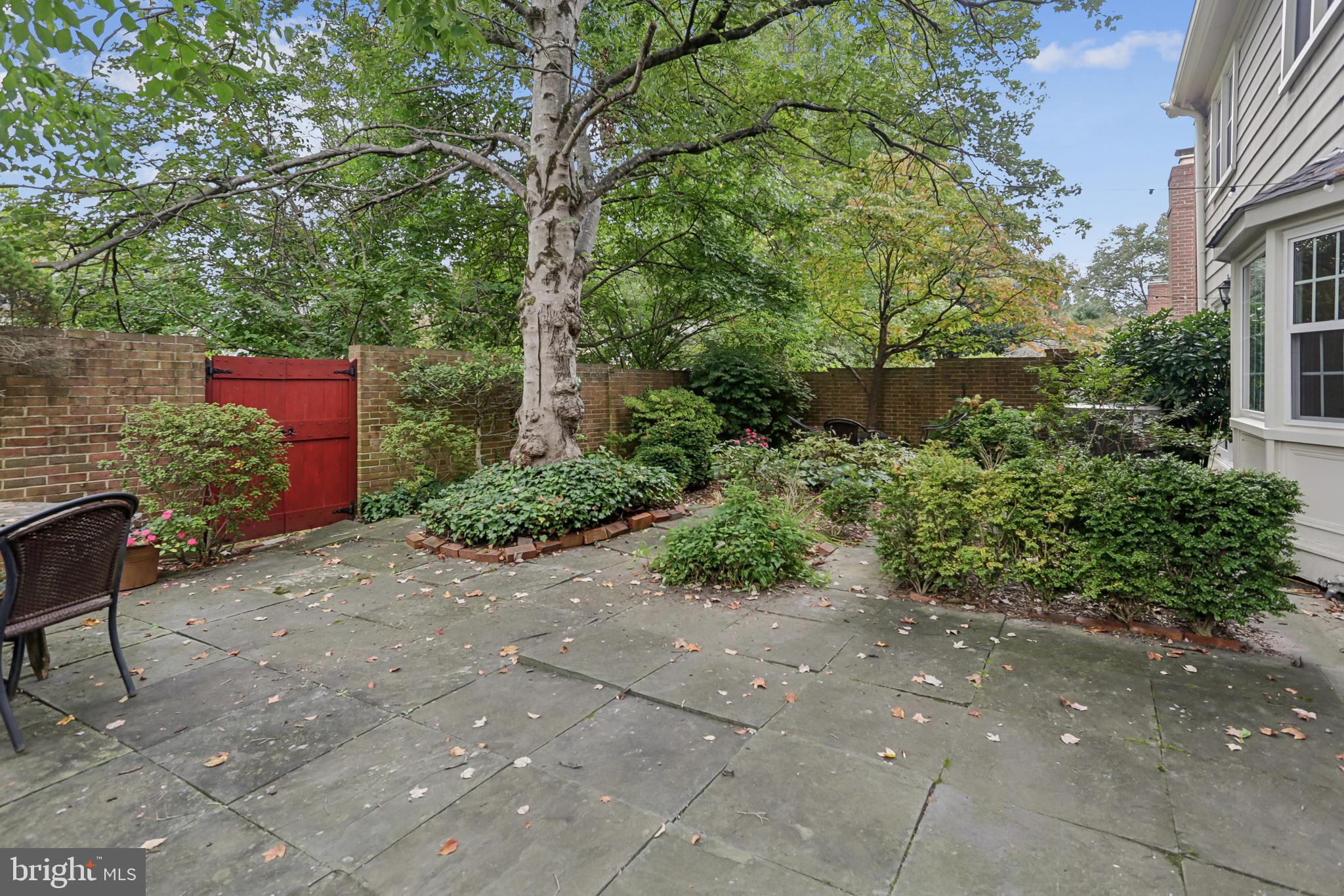 EAST GATE OF POTOMAC - Residential