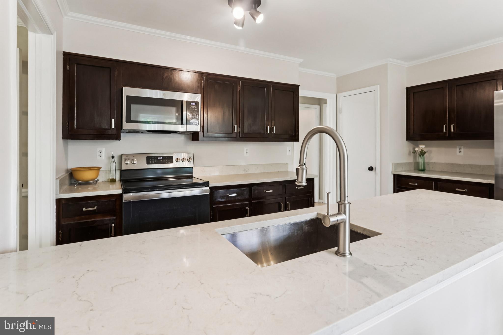 EAST GATE OF POTOMAC - Residential