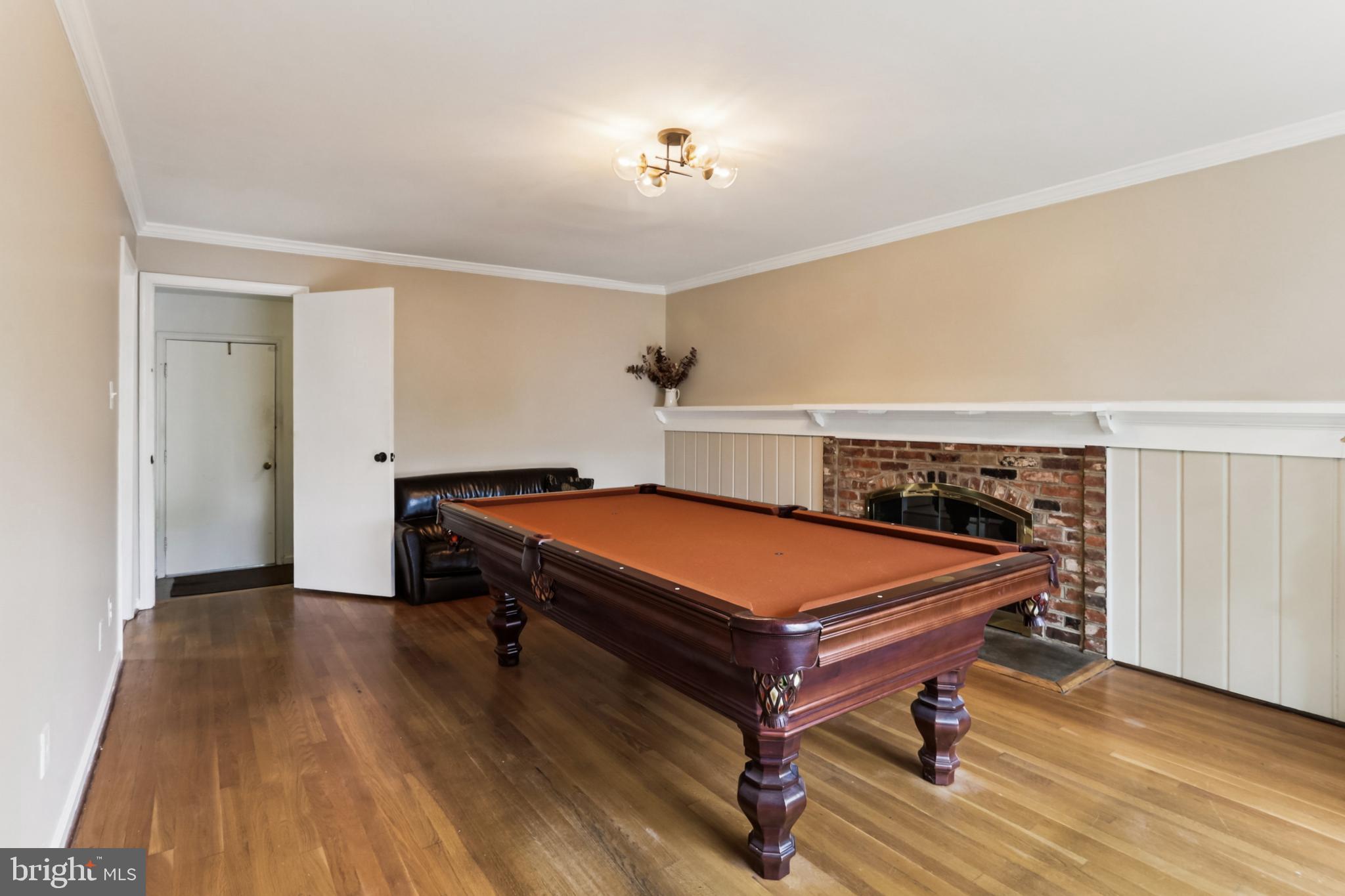 EAST GATE OF POTOMAC - Residential