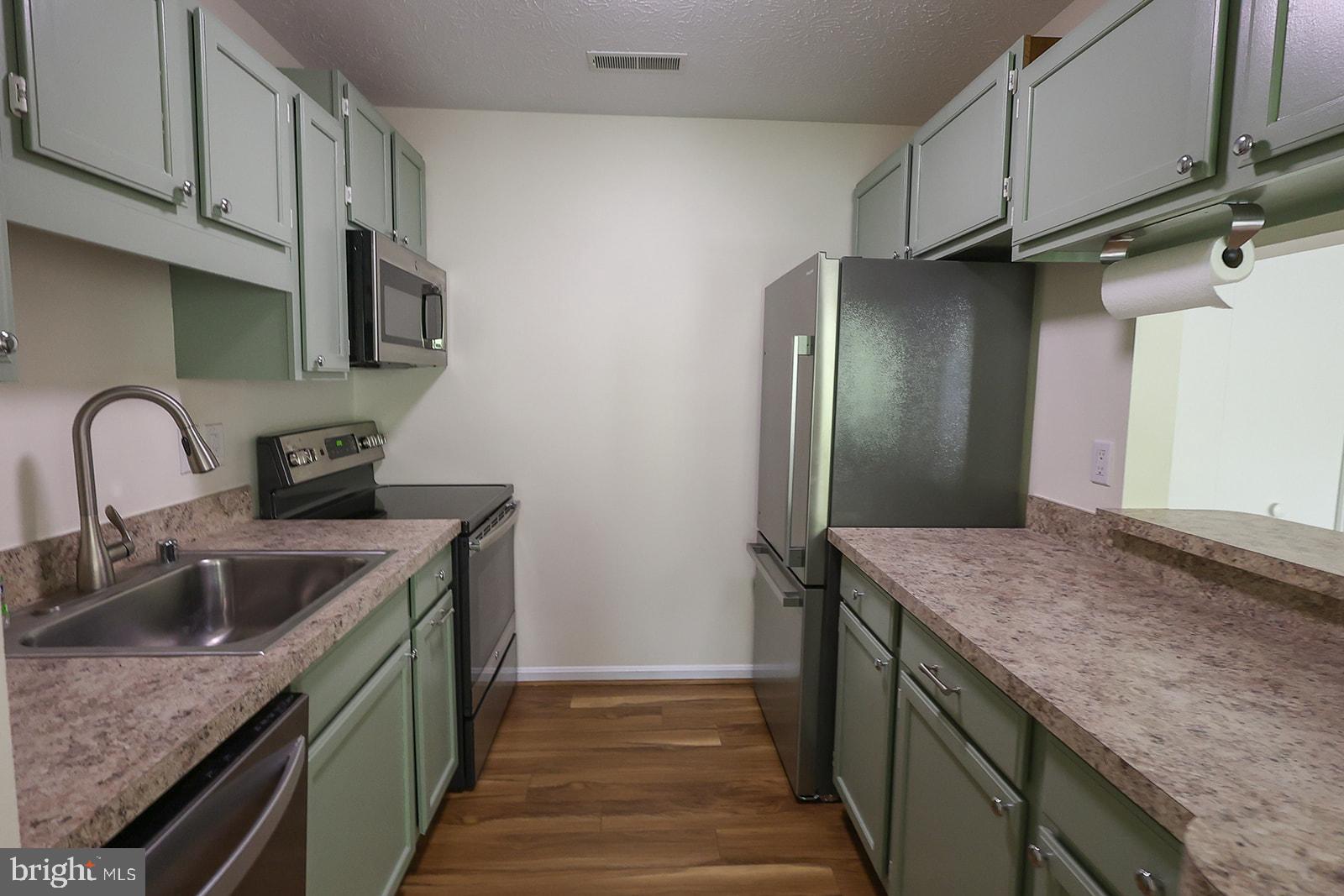 WILDEWOOD ORCHARD PARK - Residential