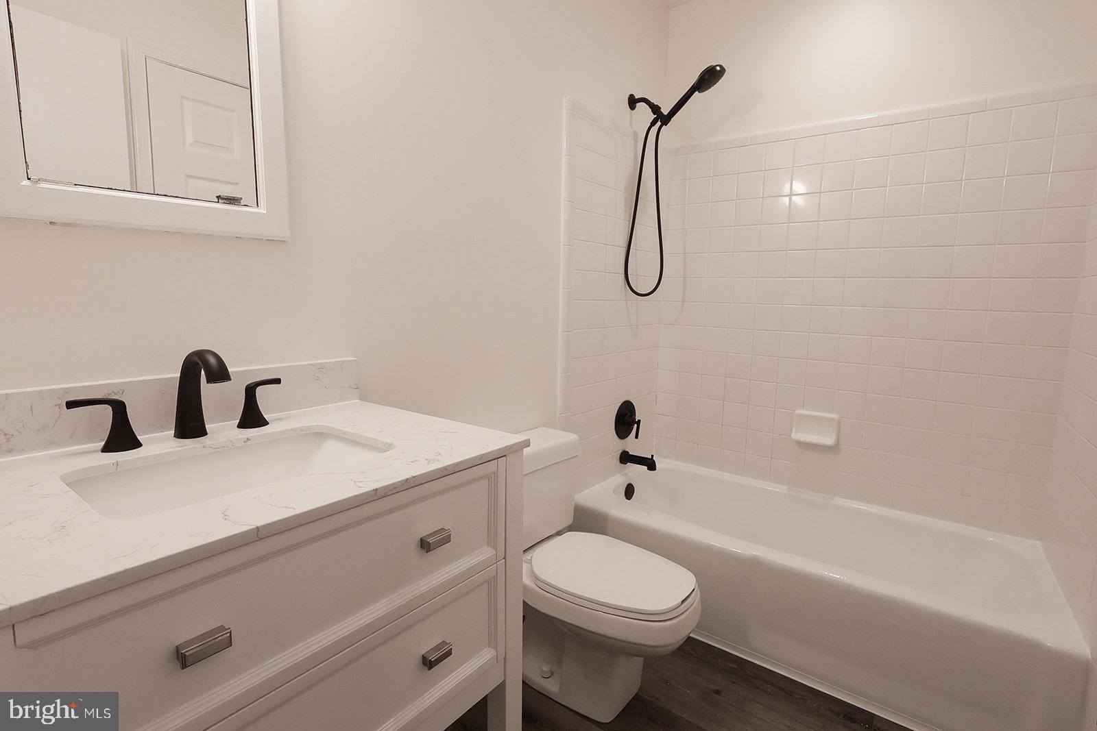 WILDEWOOD ORCHARD PARK - Residential