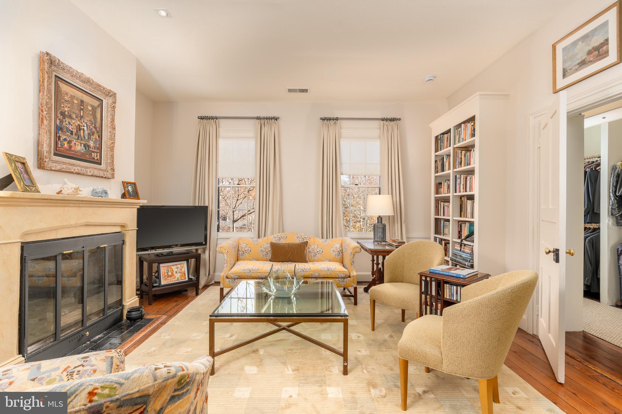 CHELSEA - Residential