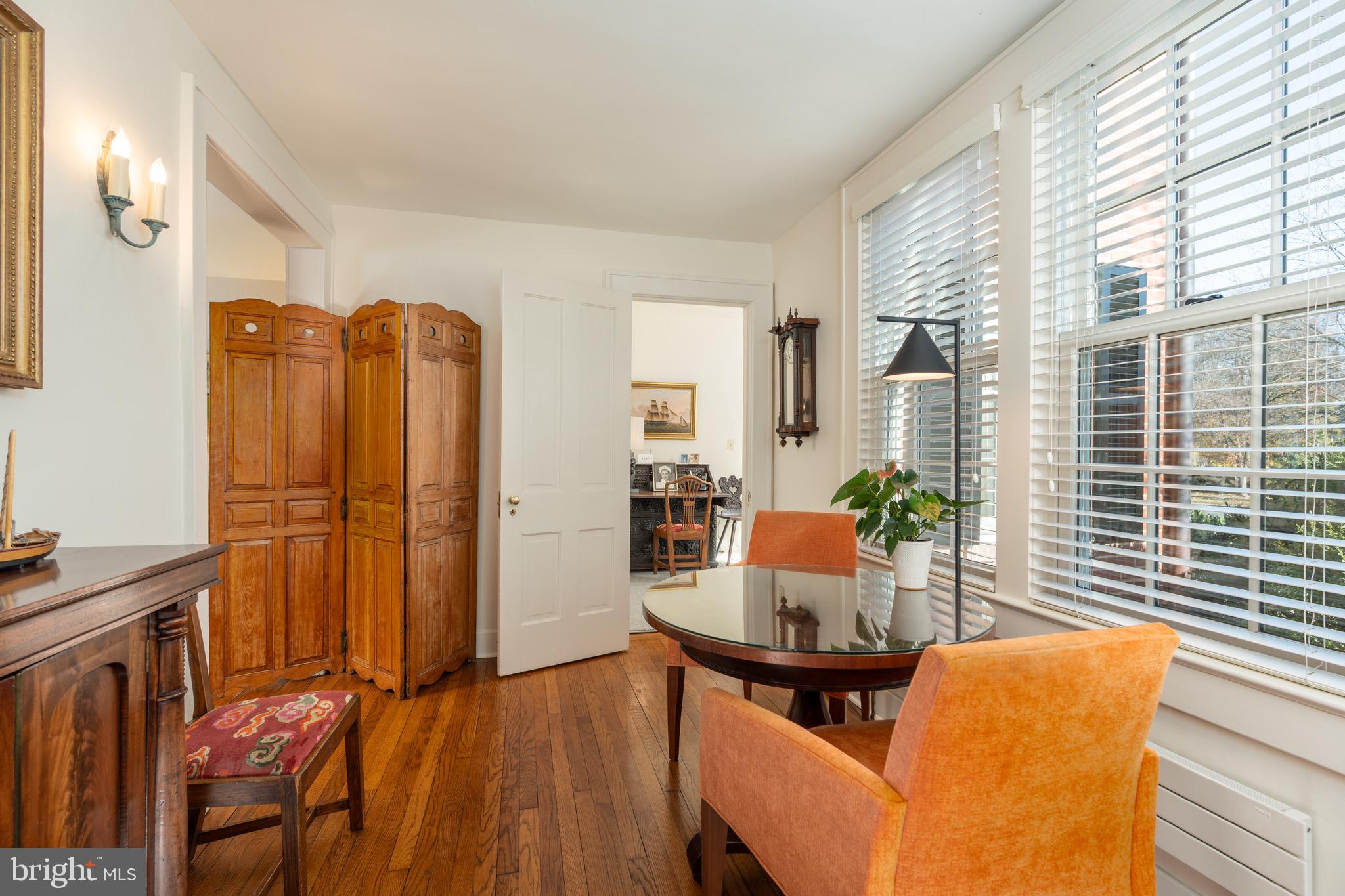 CHELSEA - Residential