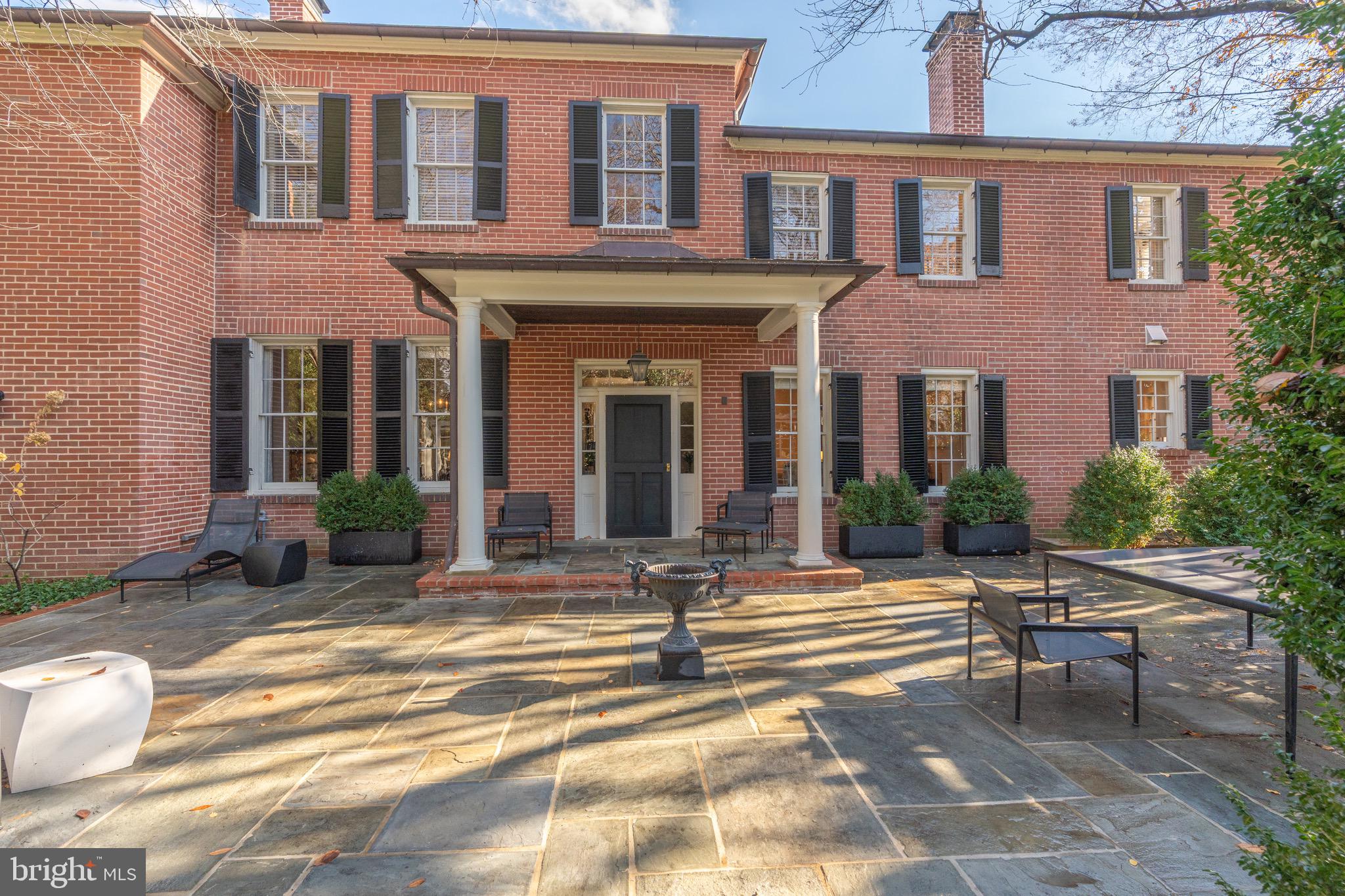 CHELSEA - Residential