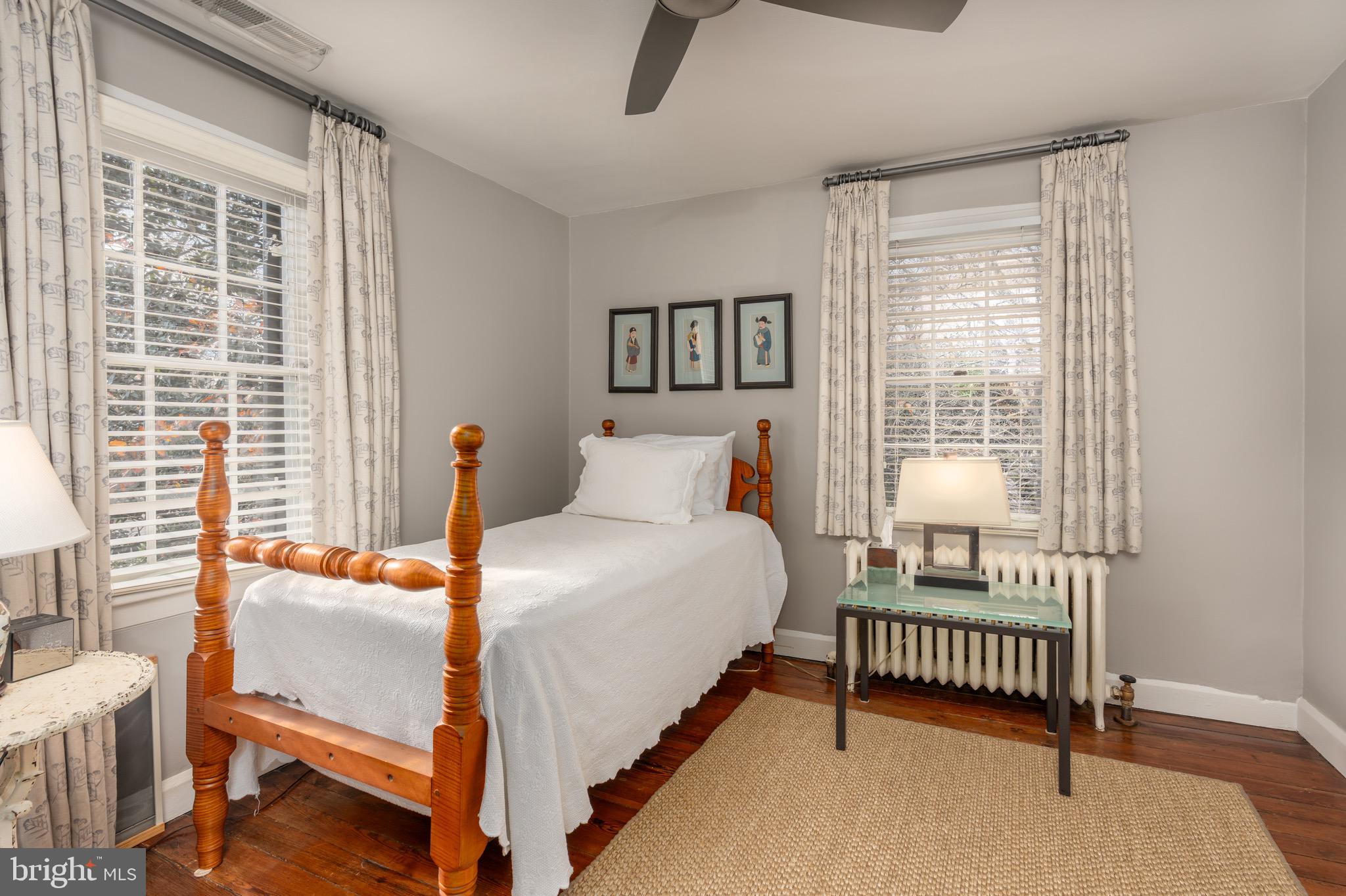 CHELSEA - Residential