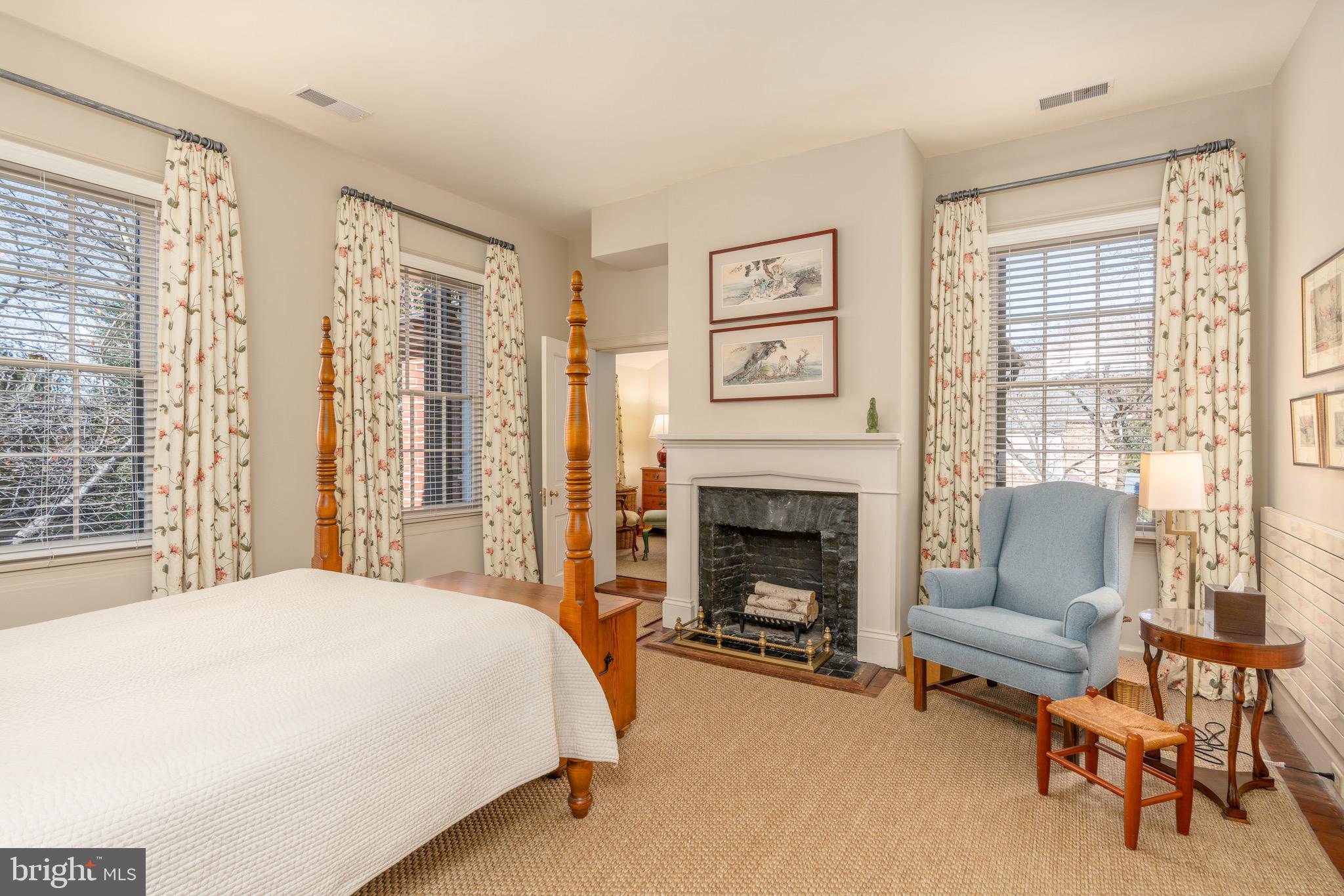 CHELSEA - Residential