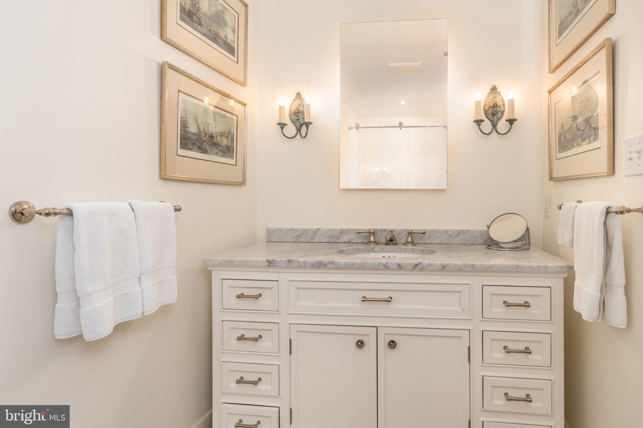 CHELSEA - Residential