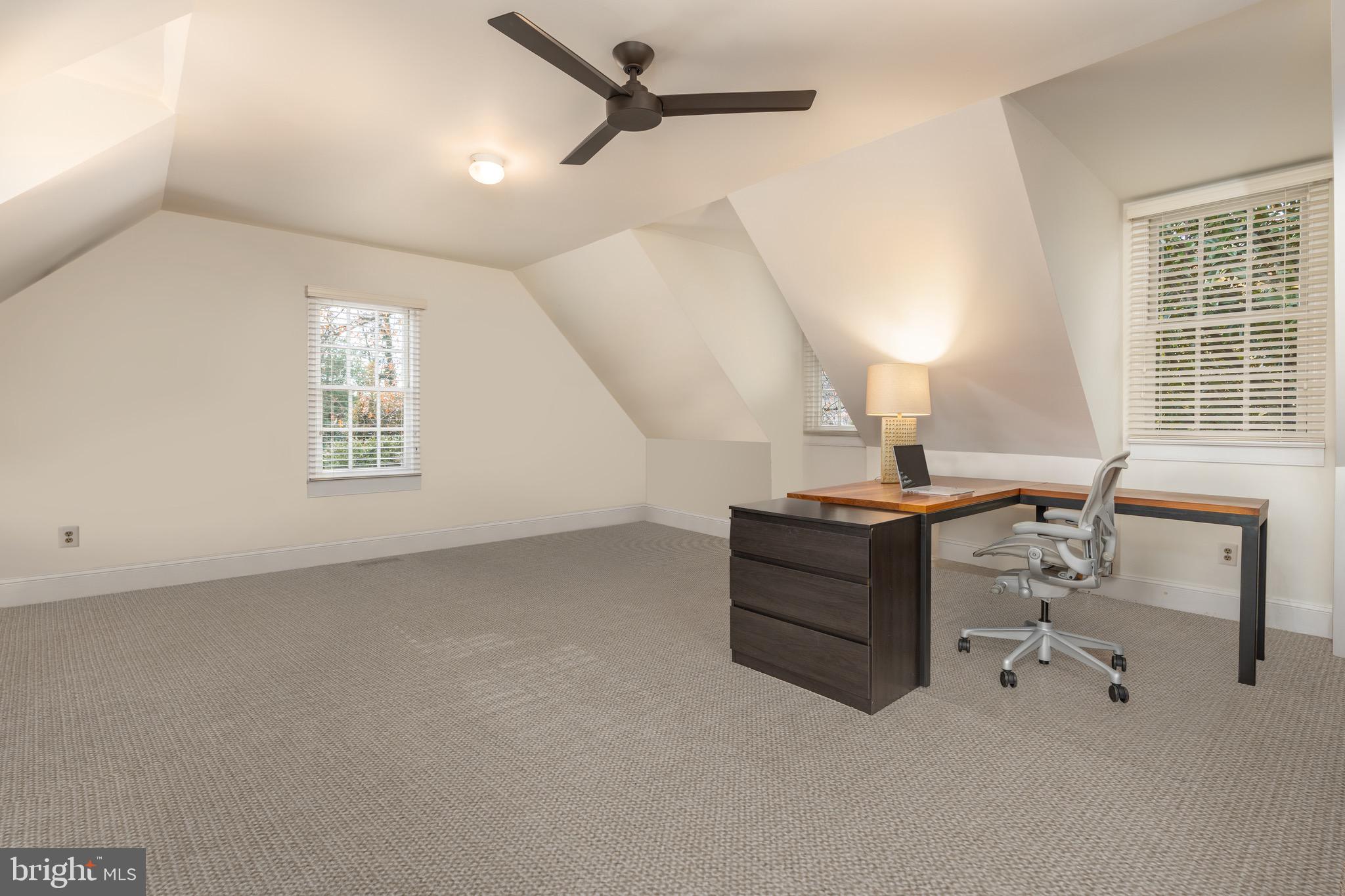 CHELSEA - Residential