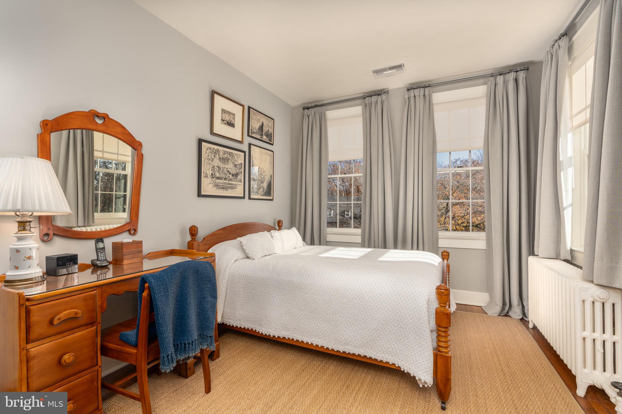 CHELSEA - Residential