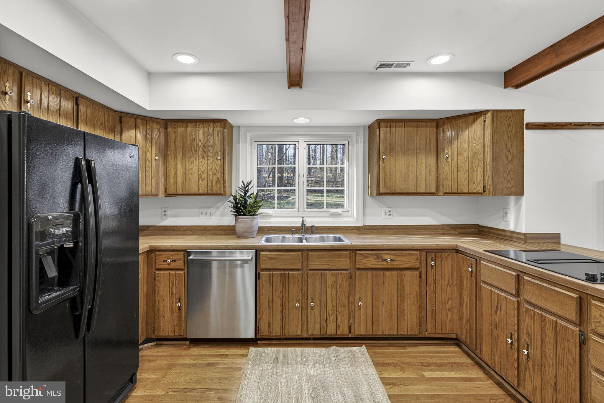 HUNTON WOOD - Residential