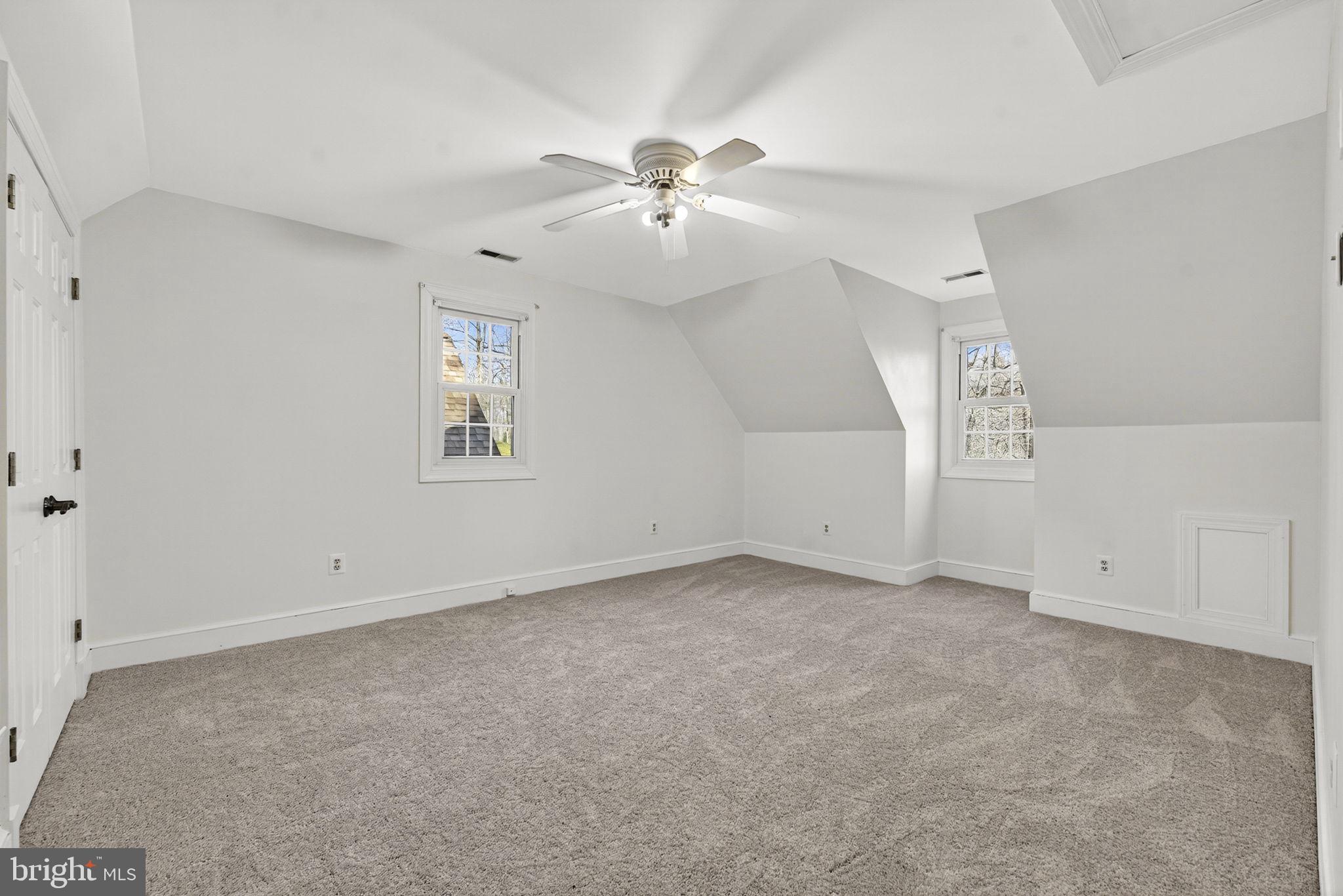 HUNTON WOOD - Residential